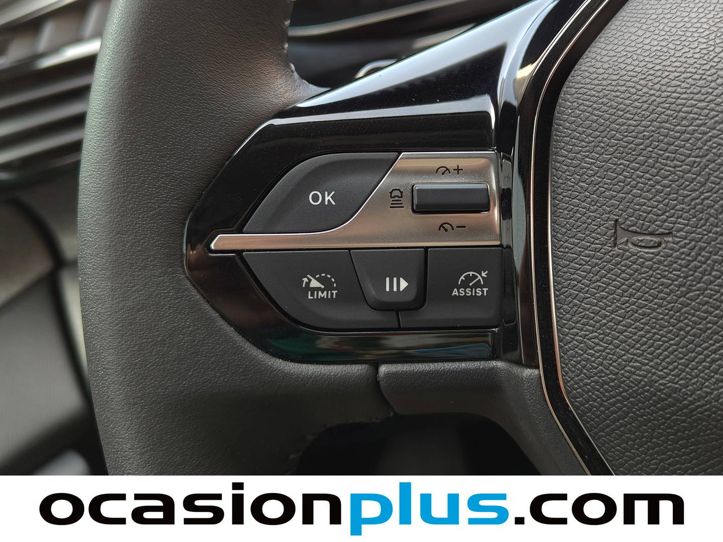 Peugeot 408 Peugeot 408 Allure Hybrid 145 eDCS6 107 kW (145 CV) de segunda mano