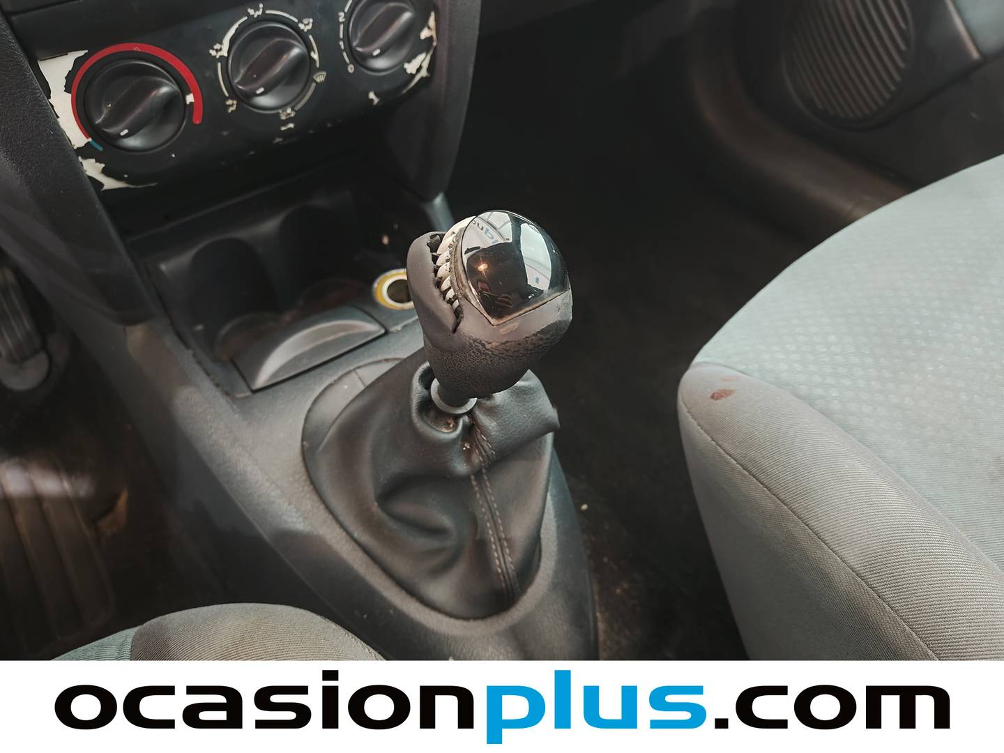Renault Clio Renault Clio 1.2 16v Pack Authentique (75 CV) de segunda mano