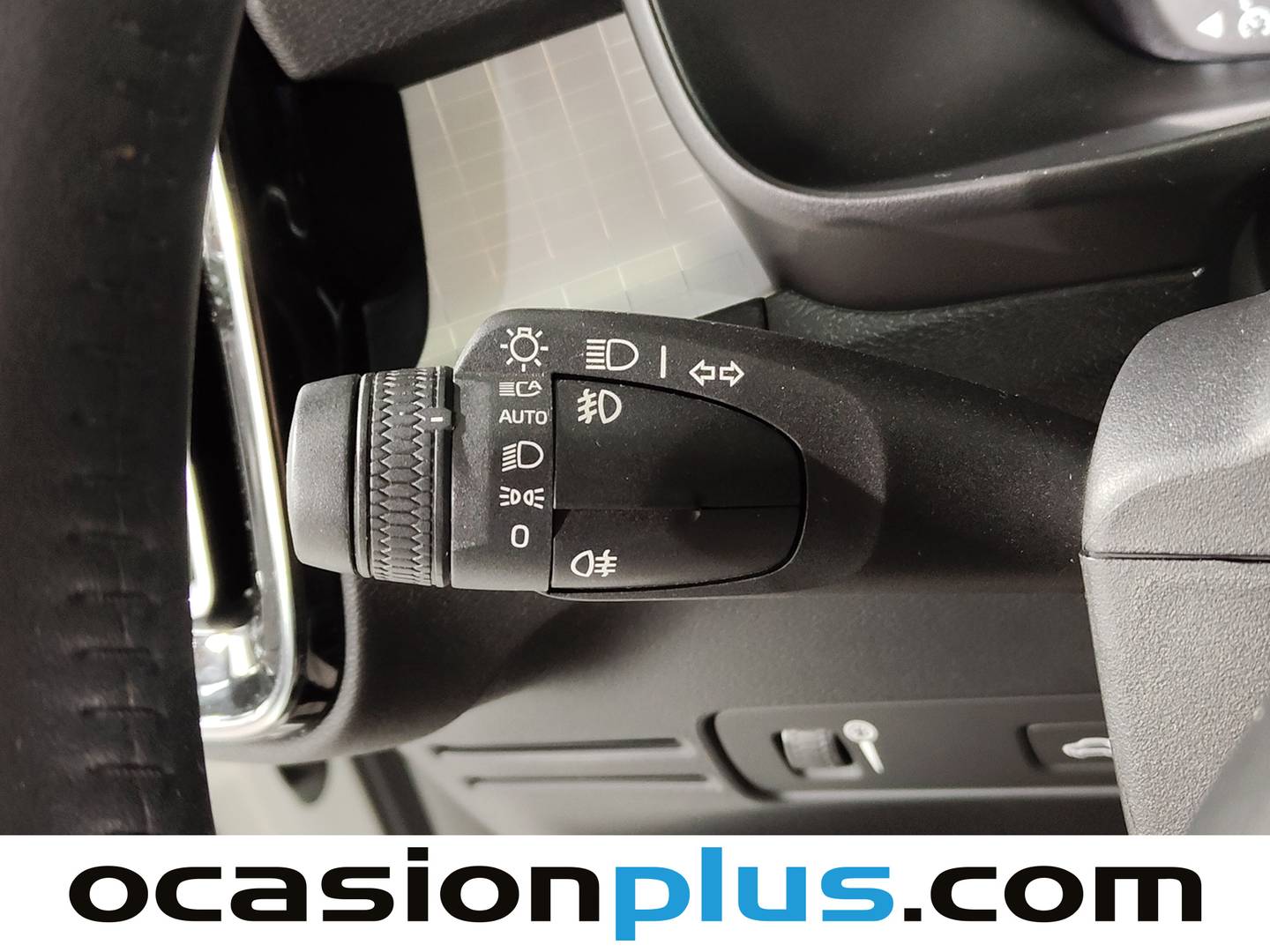 Volvo XC40 Volvo XC40 T3 Momentum Pro Auto (163 CV) de segunda mano