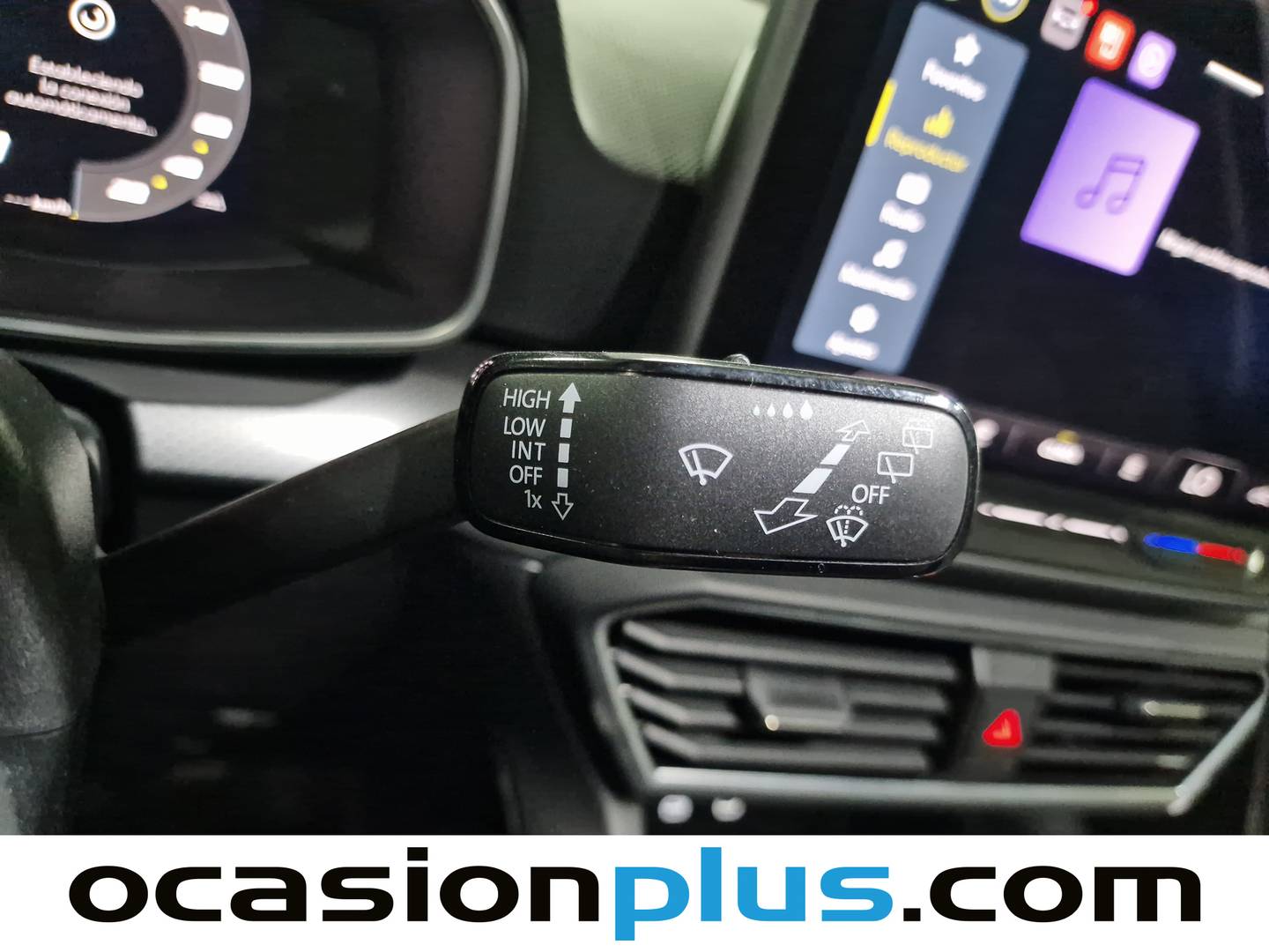 Foto Seat León SEAT León ST 1.5 eTSI Style 25 Aniversario (116 CV)