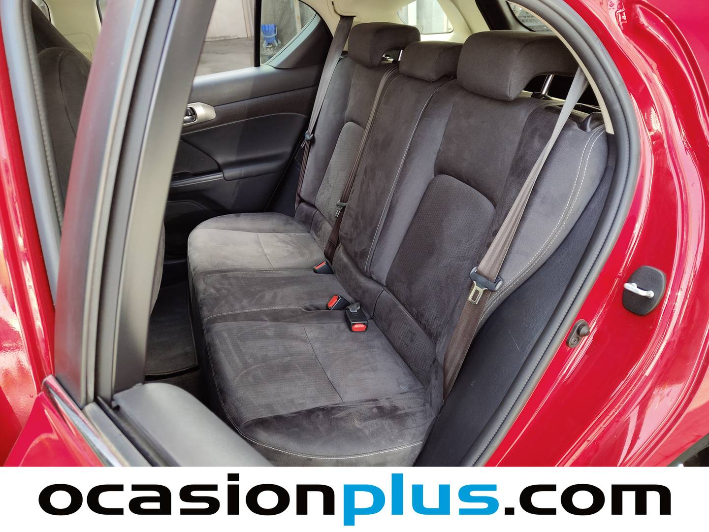 Foto asientos traseros Lexus CT Lexus CT 200h Business (136 CV)