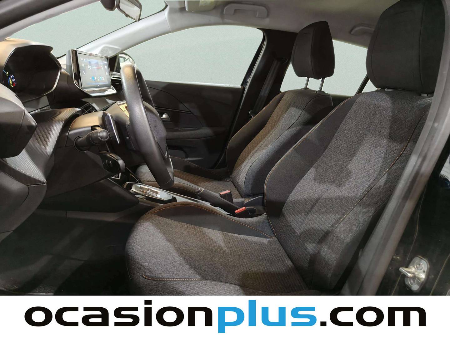 Foto asientos delanteros Peugeot 208 Peugeot 208 Style Hybrid 100 eDCS6 (100 CV)