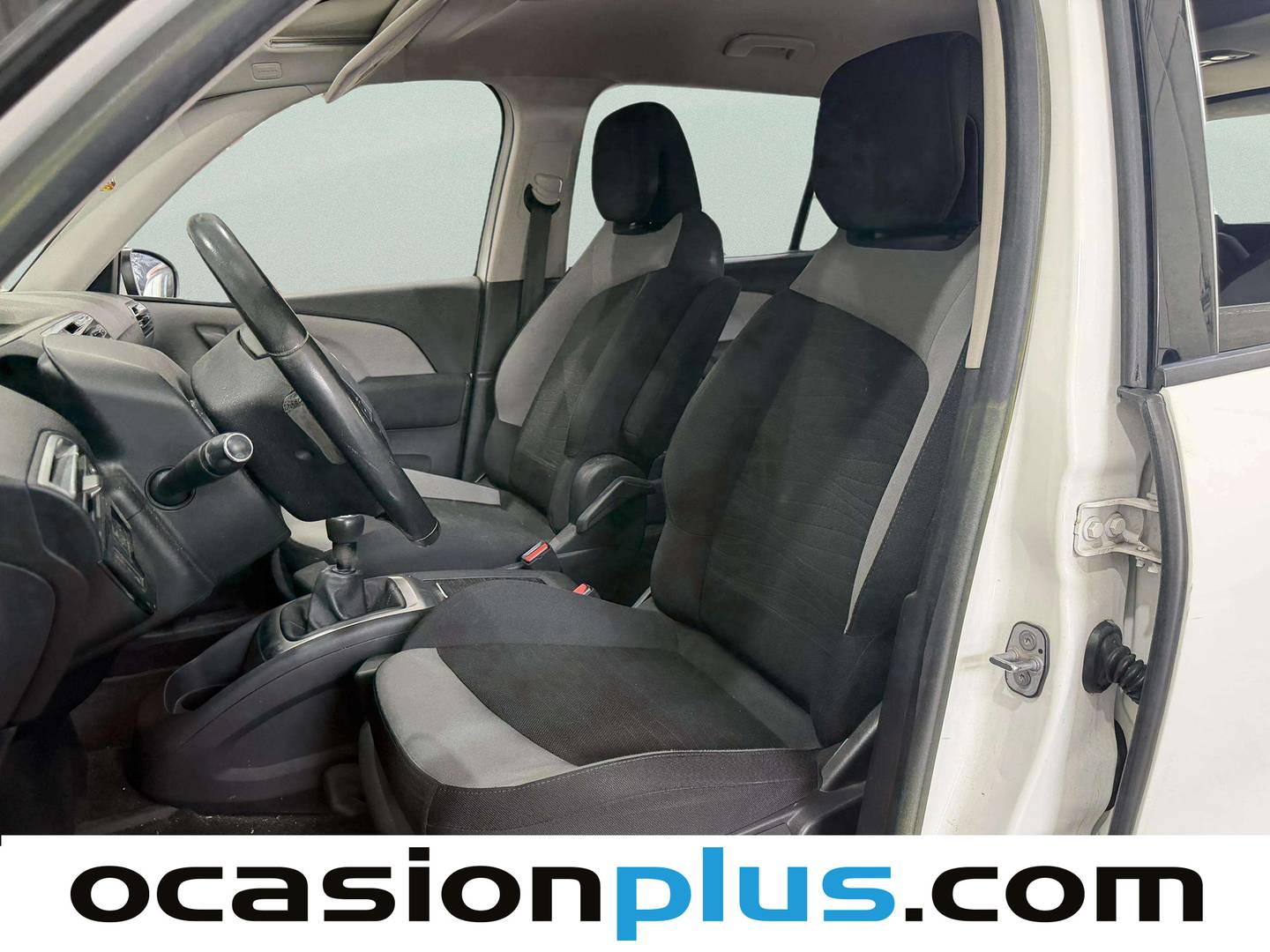 Foto asientos delanteros Citroën C4 Picasso Citroën C4 Picasso BlueHDi 150 Intensive (150 CV) 7 plazas