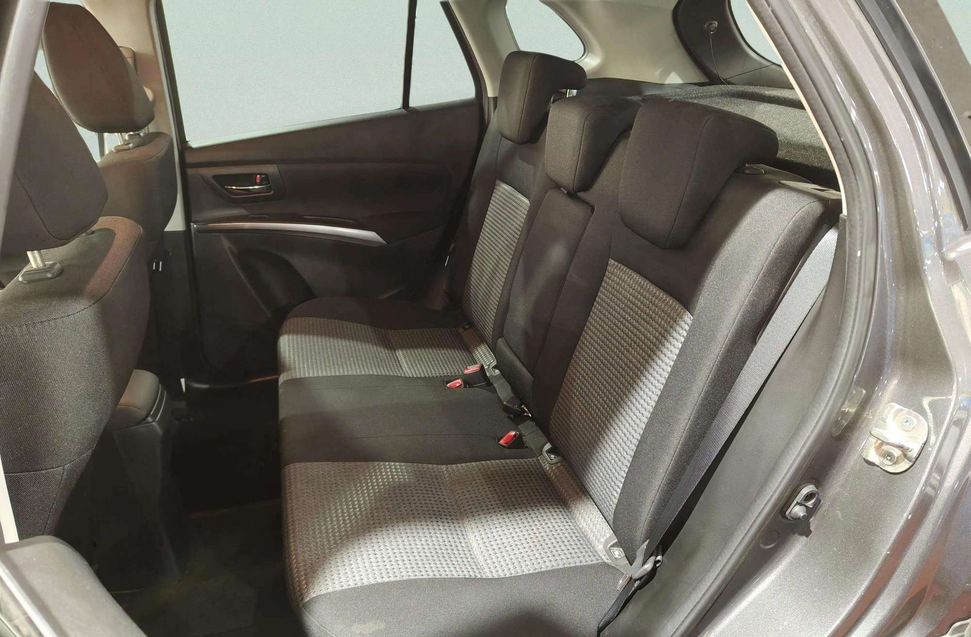 Suzuki S-Cross 1.4T Mild Hybrid S2 - foto 12