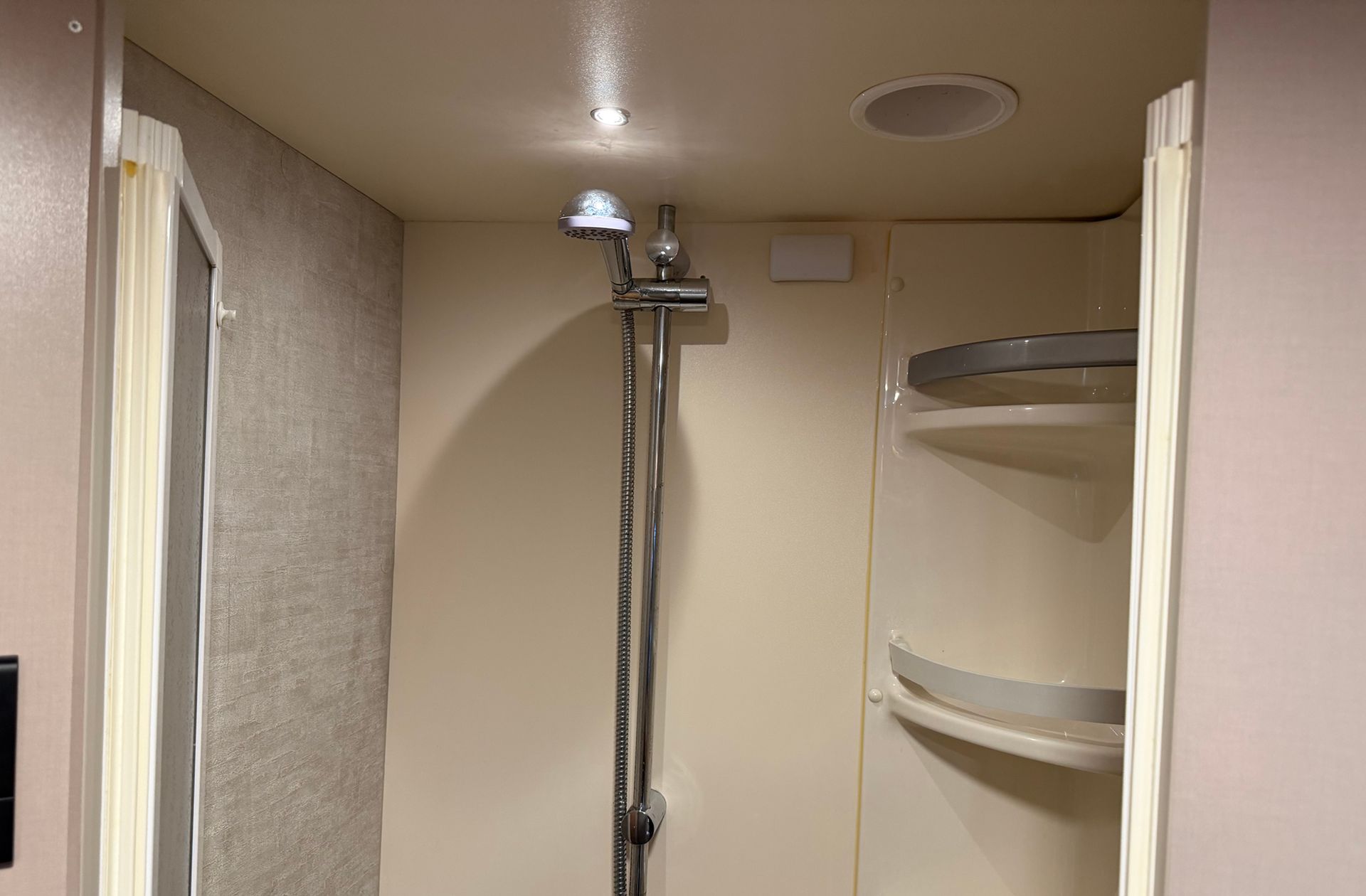 Rimor Hygge 69 plus Top Edition 5 plazas - foto 13