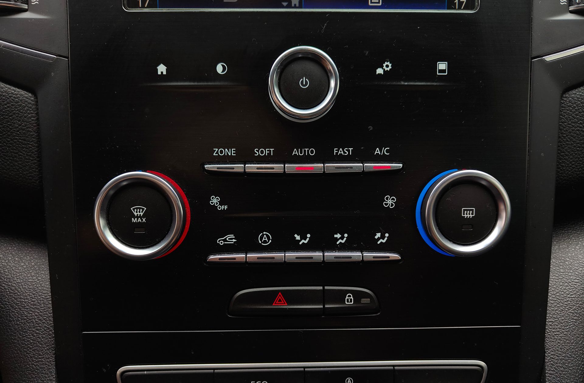 Renault Mégane Limited TCe - foto 28