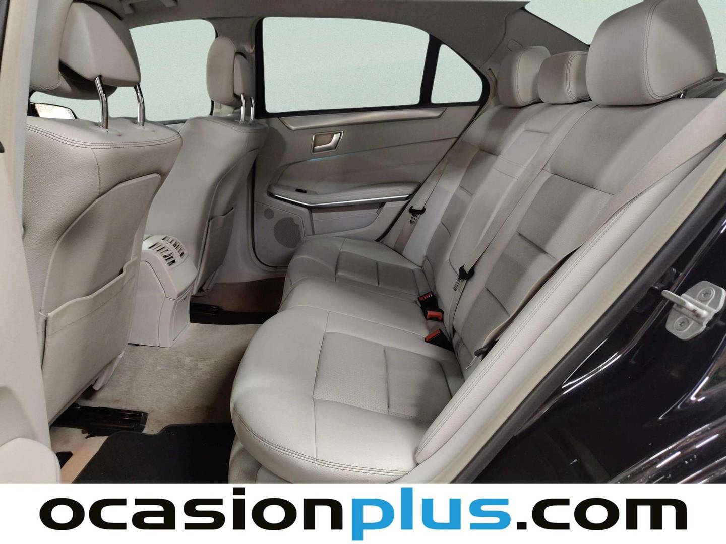 Foto asientos traseros Mercedes Clase E Mercedes Clase E E 220 CDI Avantgarde Plus (170 CV)