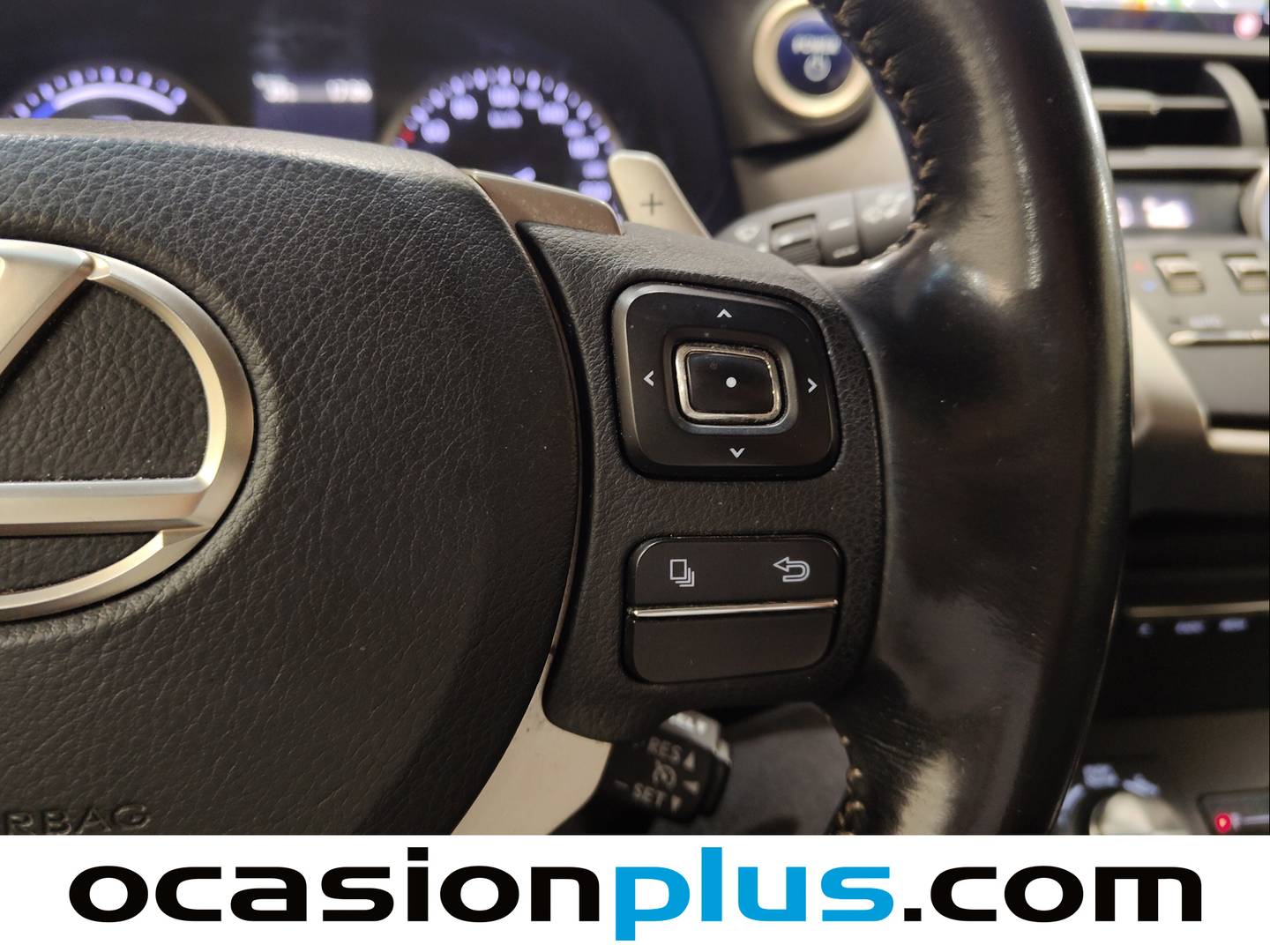 Lexus NX Lexus NX 300h Business 2WD (197 CV) 197cv