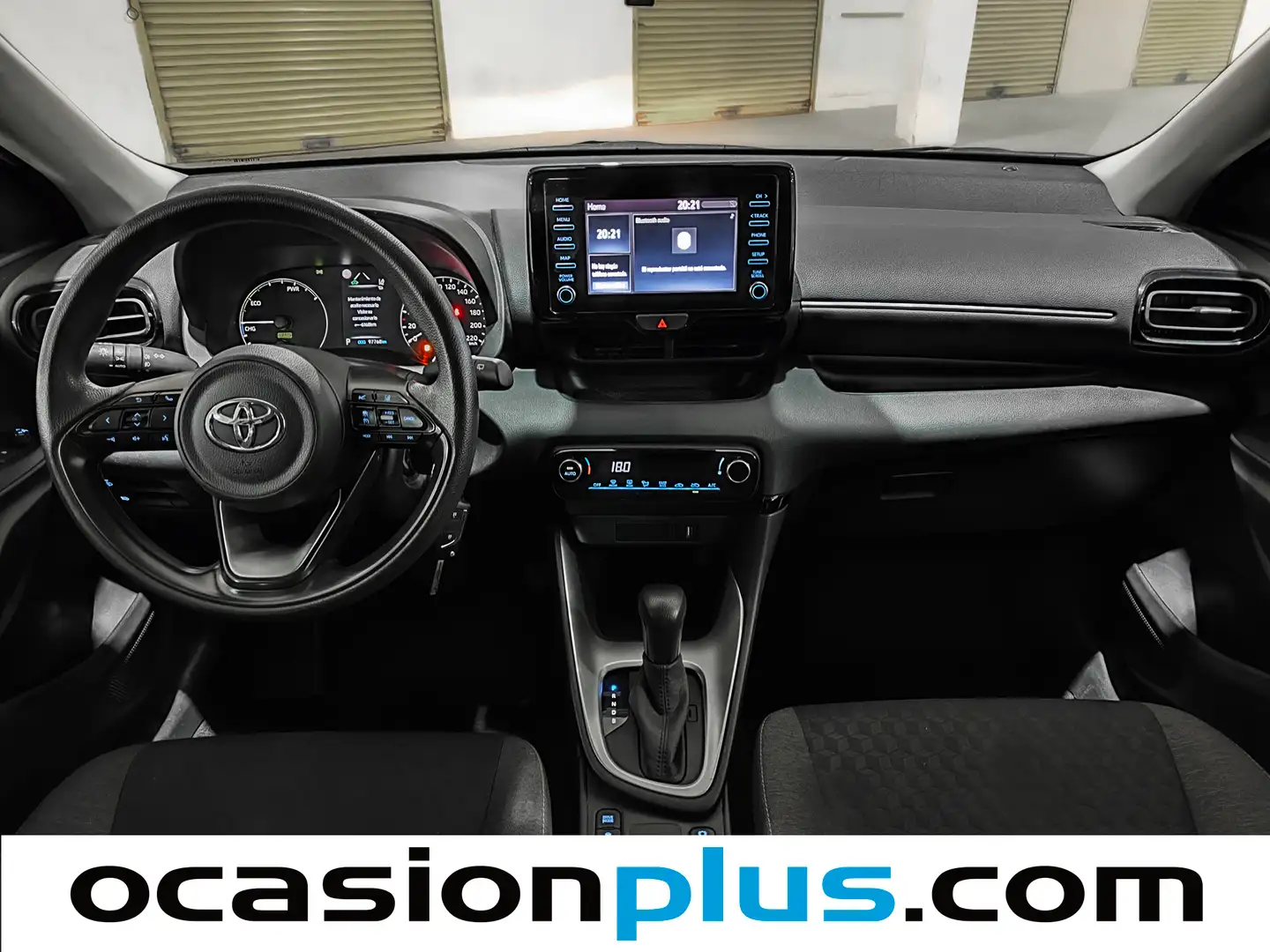 Foto Toyota Yaris Toyota Yaris 120H Business Plus (116 CV)