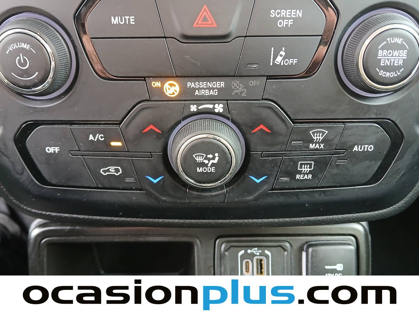 Foto Jeep Renegade Jeep Renegade eHybrid 1.5 Altitude DCT (130 CV)