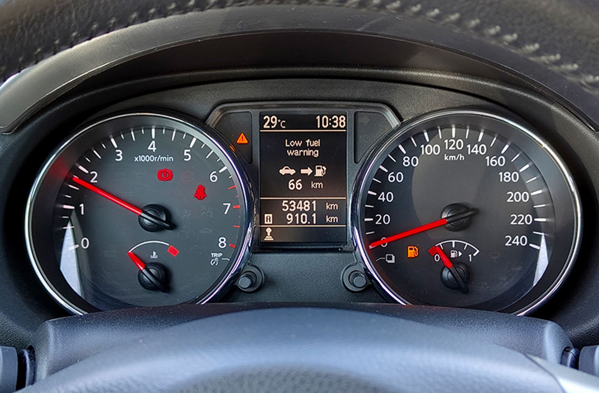 Nissan Qashqai 1.6 Acenta 4x2 - foto 21