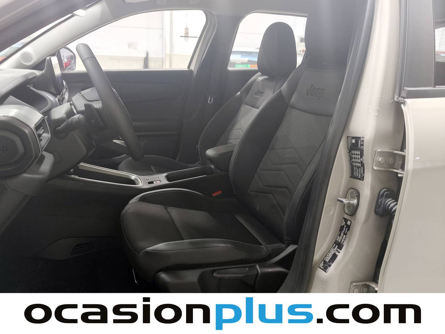 Foto asientos delanteros Jeep Avenger Jeep Avenger 1.2 eHybrid Altitude (100 CV)
