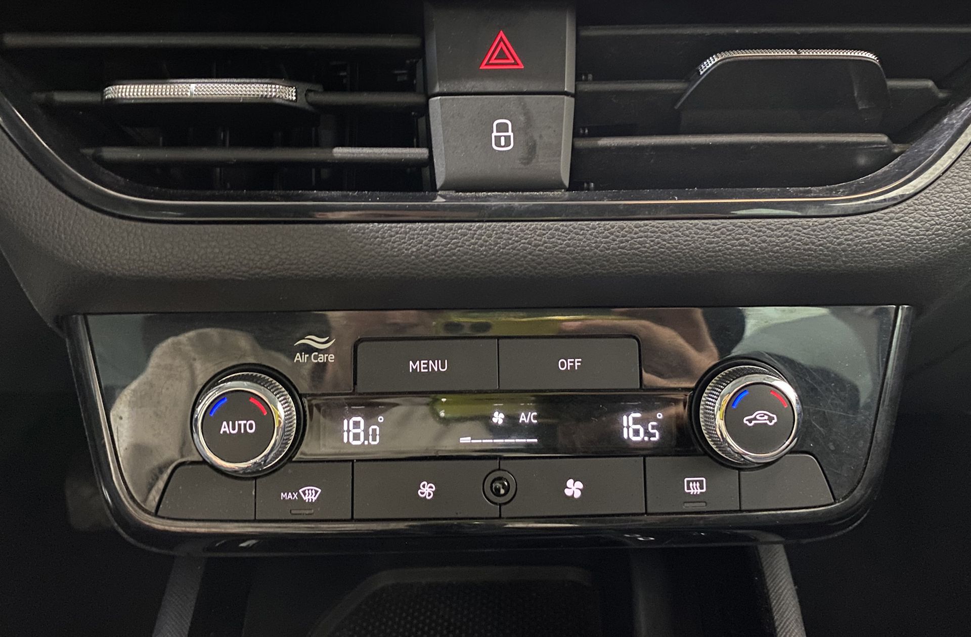 Škoda Scala 1.0 TSI Selection - foto 28