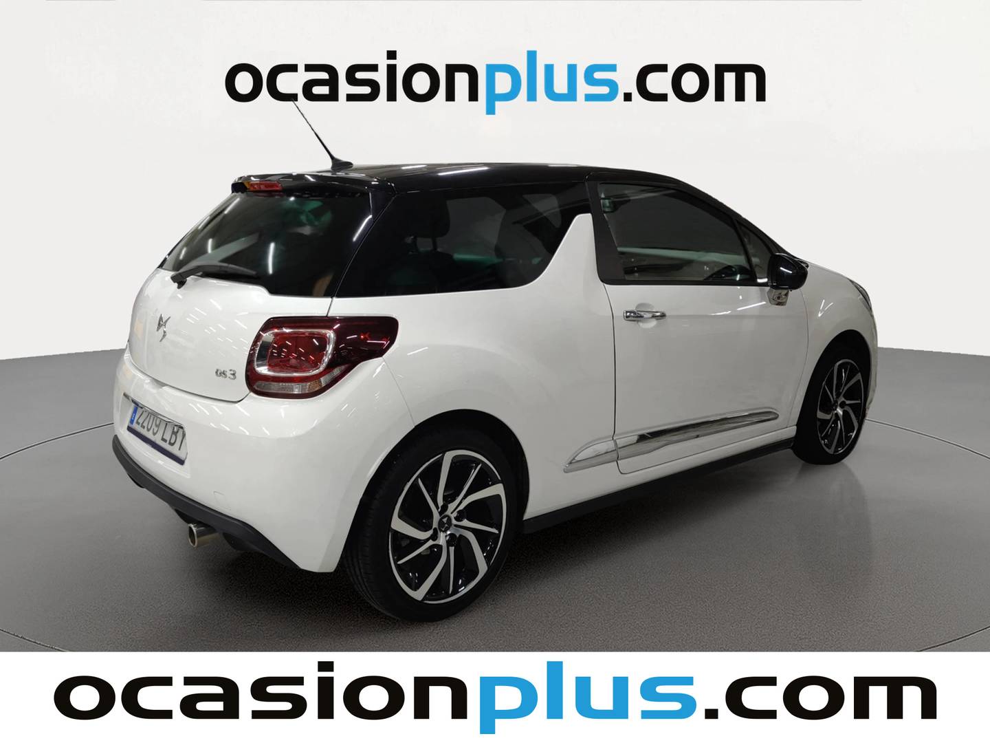 Foto trasera DS DS 3 DS DS3 1.2 PureTech EAT6 So Chic (110 CV) derecha