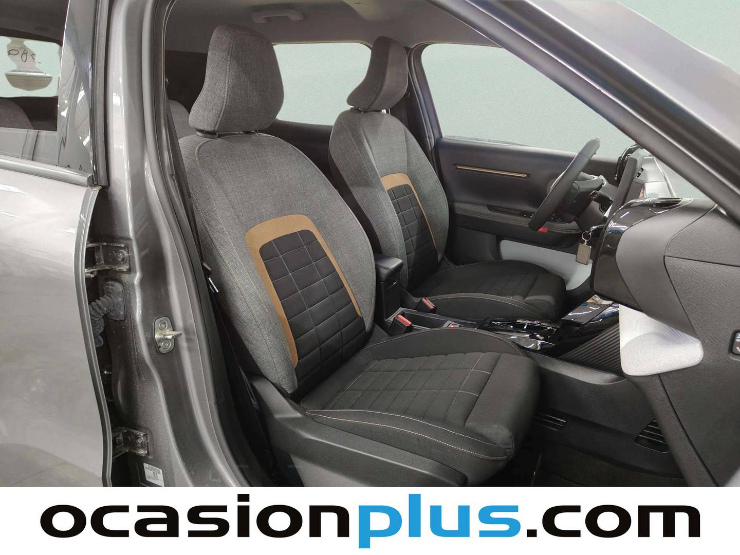 Citroën C3 Aircross Citroën C3 Aircross Hybrid 145 Plus e-DCS6 (145 CV) automático