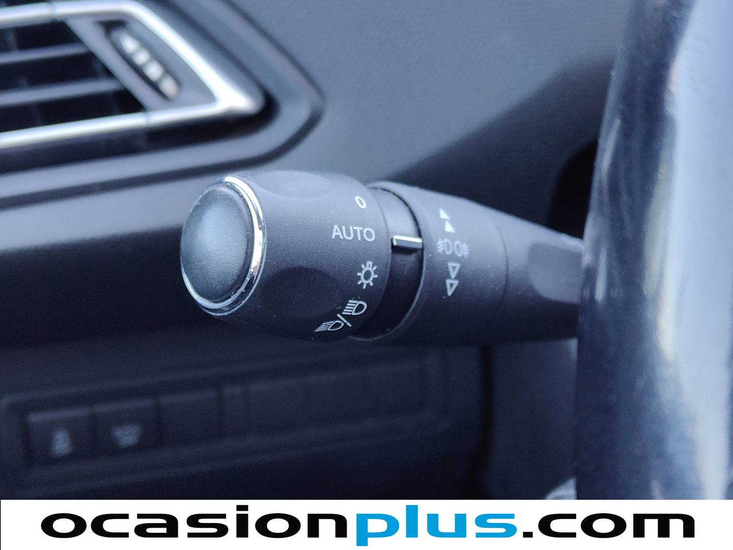 Foto Peugeot 308 Peugeot 308 BlueHDI 120 Allure (120 CV)