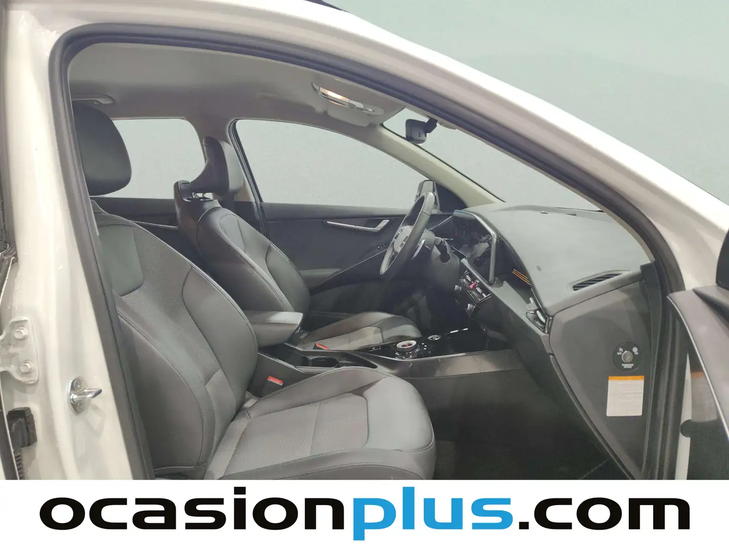 Foto KIA Niro Kia Niro 1.6 GDi HEV Drive (141 CV)