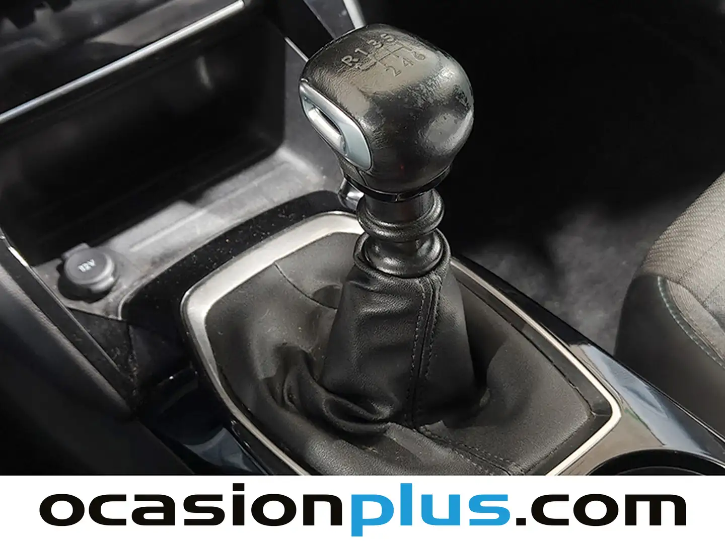 Foto Peugeot 2008 Peugeot 2008 BlueHDi 110 Allure (110 CV)