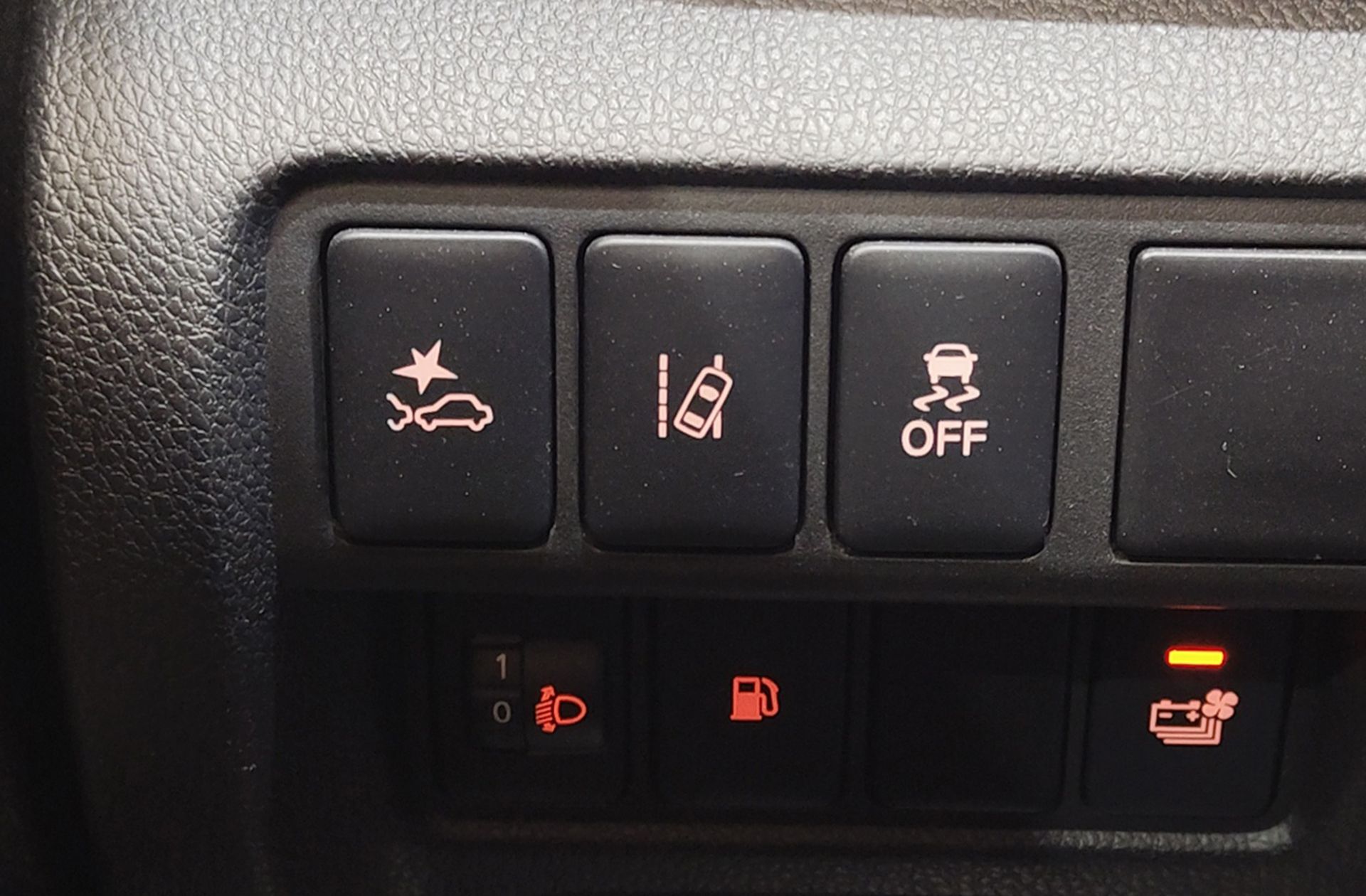 Mitsubishi Eclipse Cross 2.4 PHEV Kaiteki 4WD - foto 24