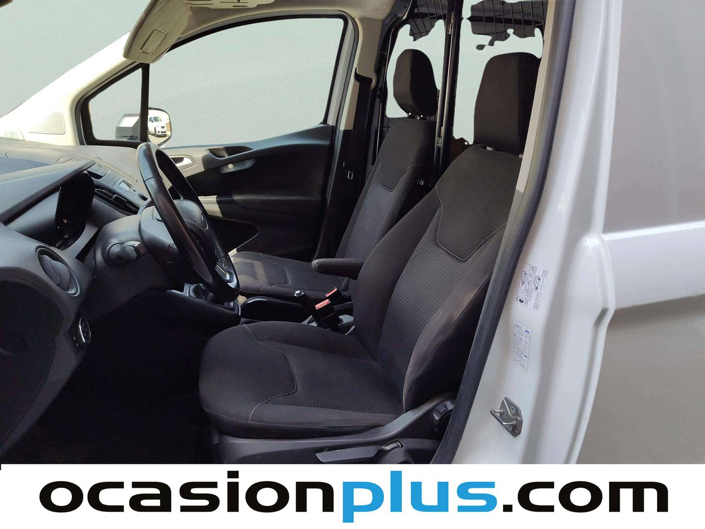 Foto asientos delanteros Ford Transit Courier Ford Transit Courier Furgon 1.5 TDCI Trend (75 CV)