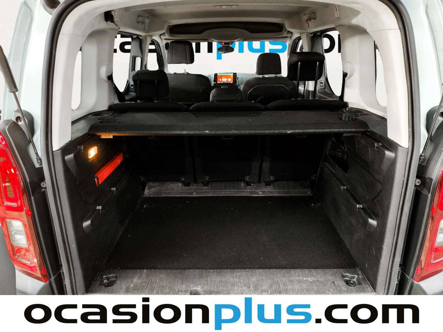 Fotos maletero Citroën Berlingo Citroen Berlingo BlueHDi 100 S&S Talla M Shine (102 CV)