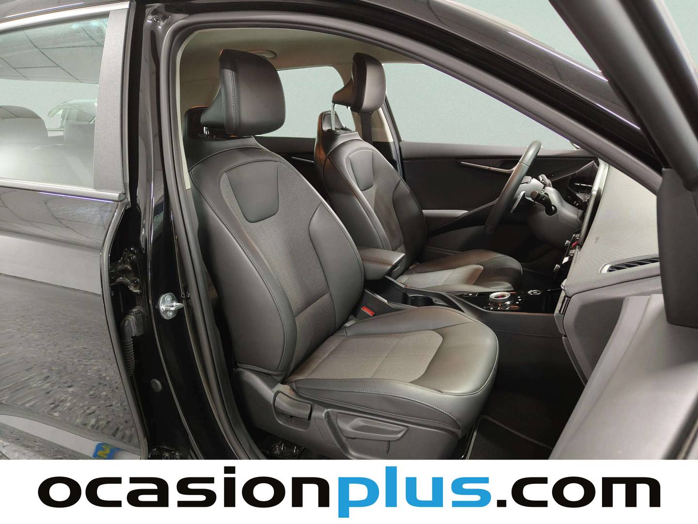 Foto KIA Niro Kia Niro 1.6 GDi HEV Drive (129 CV)