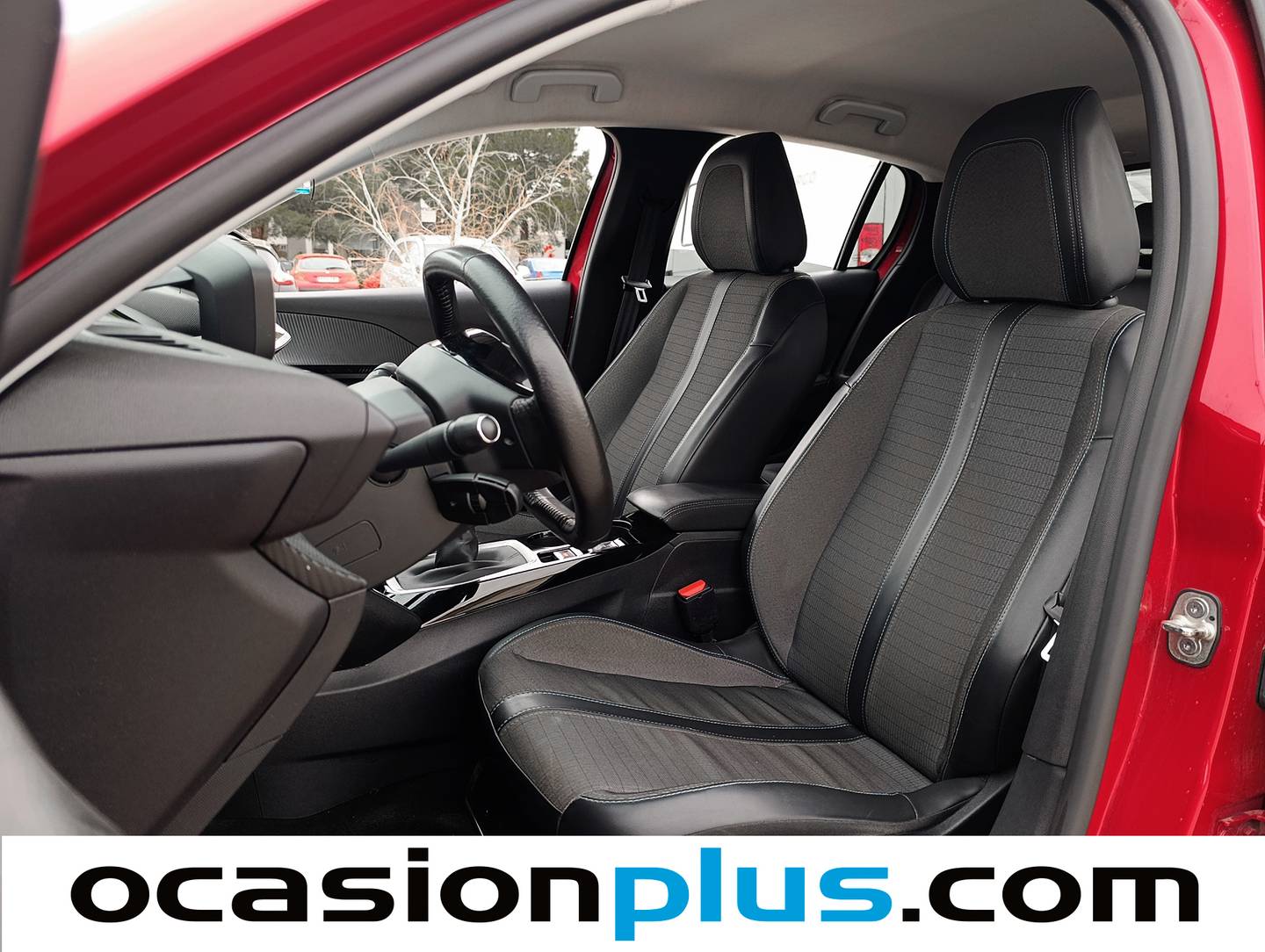 Foto asientos delanteros Peugeot 208 Peugeot 208 BlueHDi 100 Allure (100 CV)