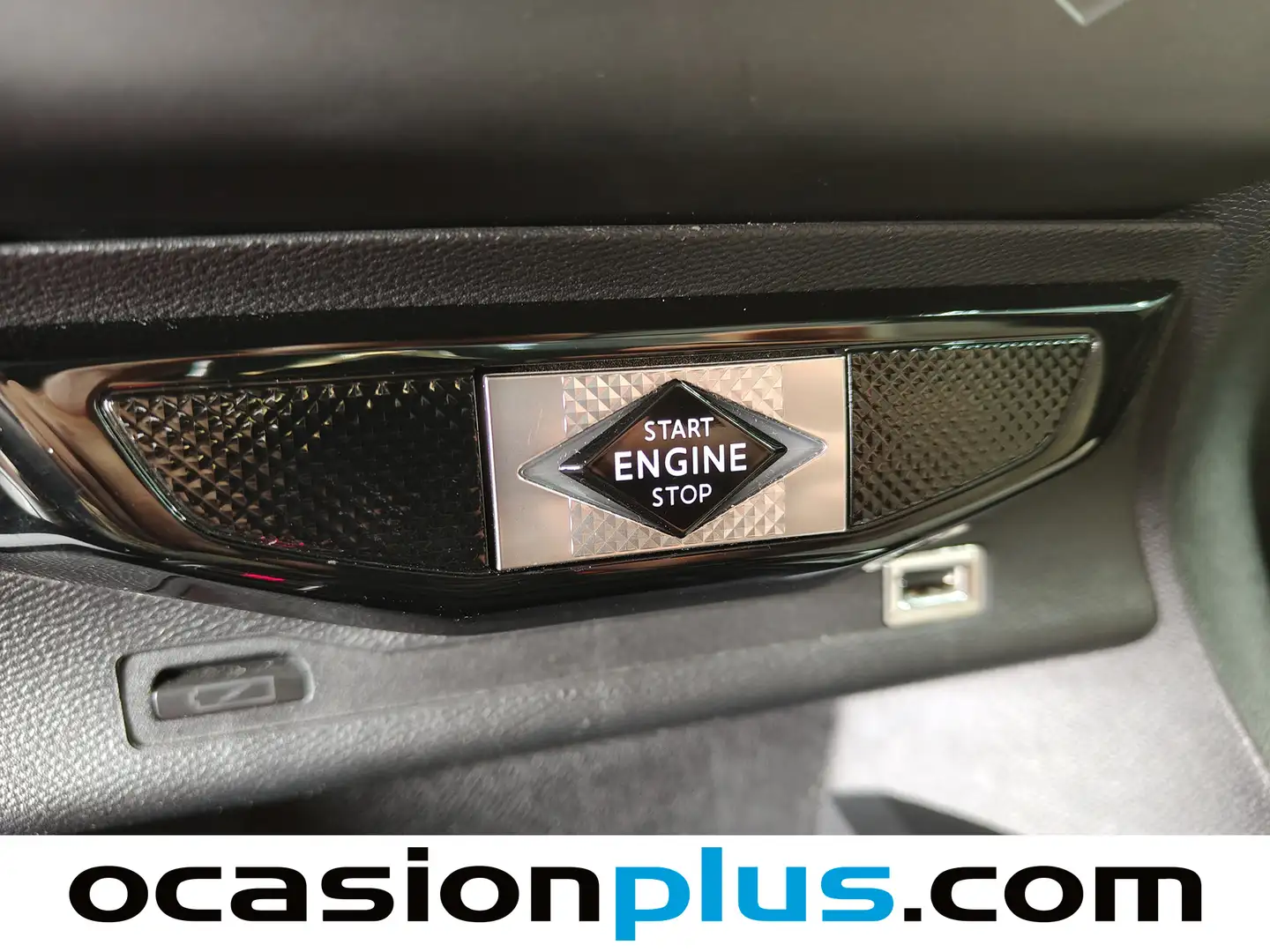 Foto DS DS 3 Crossback DS DS3 Crossback BlueHDi 110 So Chic (110 CV)