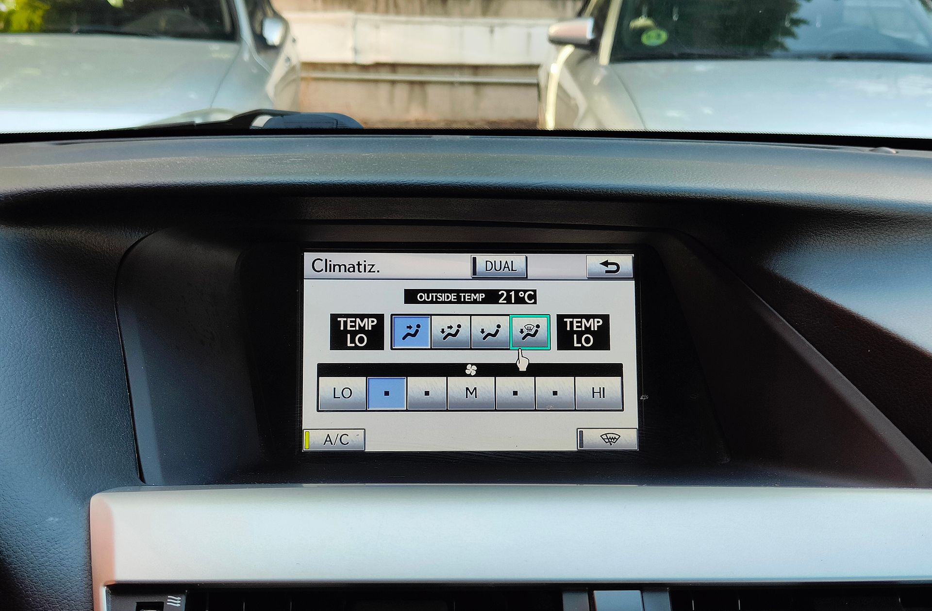 Lexus RX 450h Luxury - foto 32