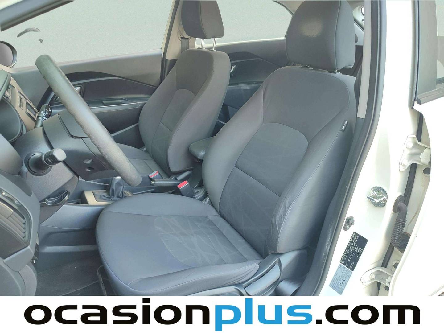 Foto asientos delanteros KIA Rio KIA Rio 1.2 CVVT Concept (85 CV)