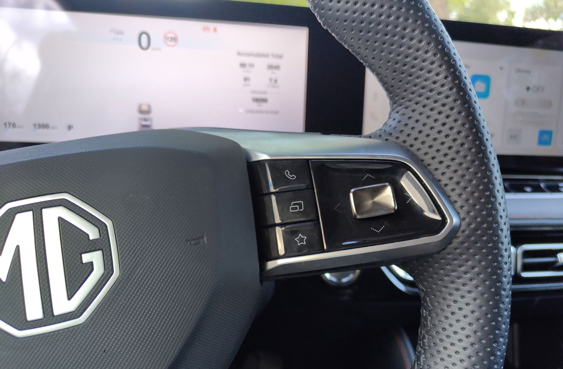 MG HS 1.5T Comfort DCT - foto 27