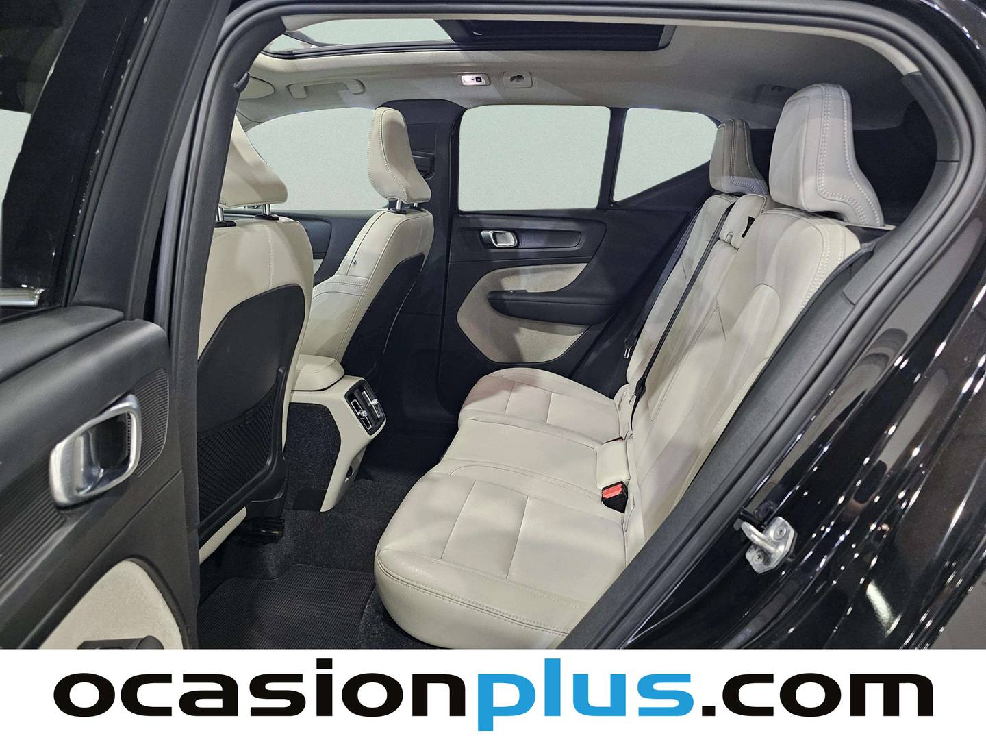Foto asientos traseros Volvo XC40 Volvo XC40 D4 Inscription AWD Auto (190 CV)