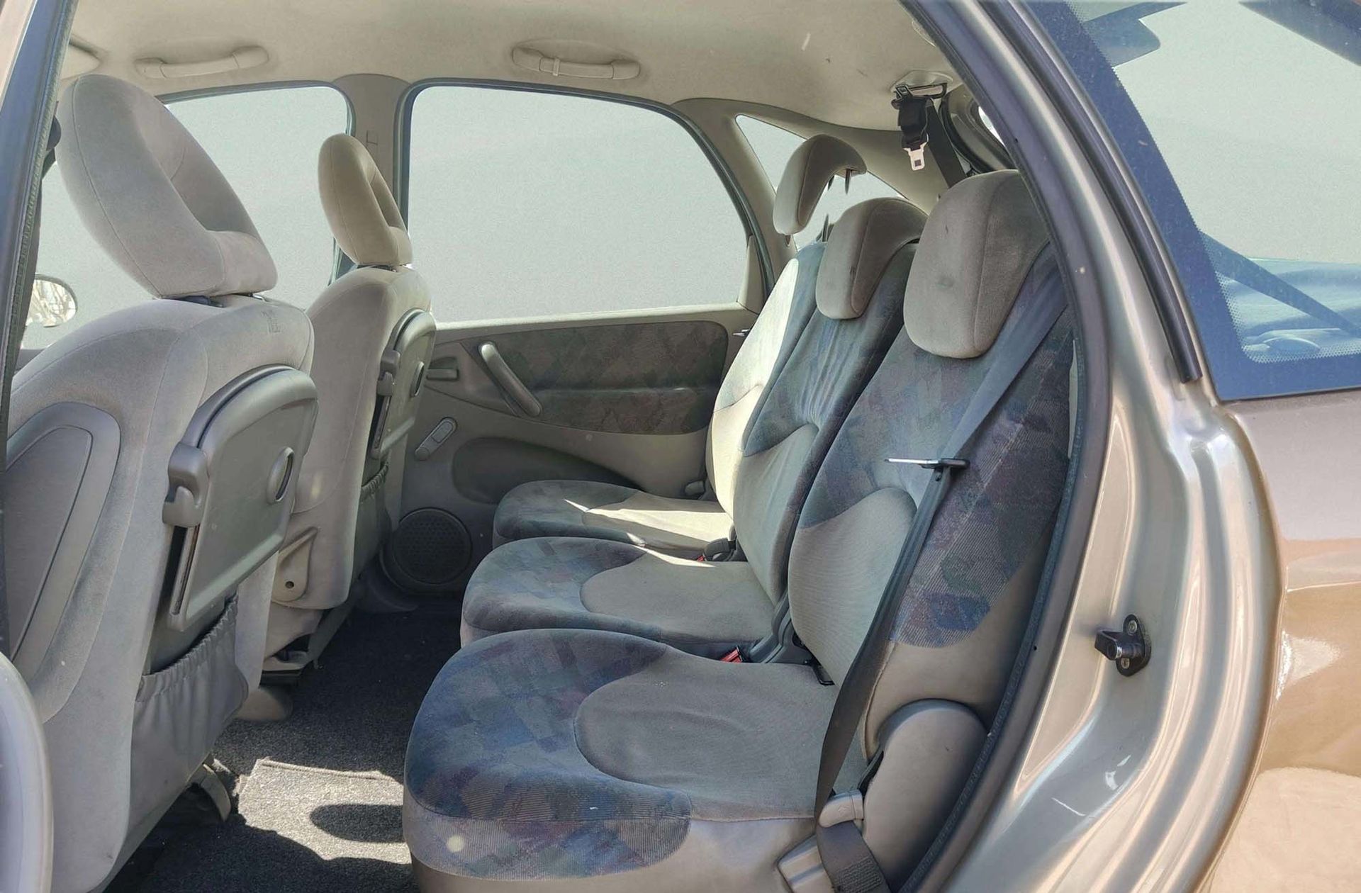 Citroën Xsara Picasso 2.0 HDi - foto 7