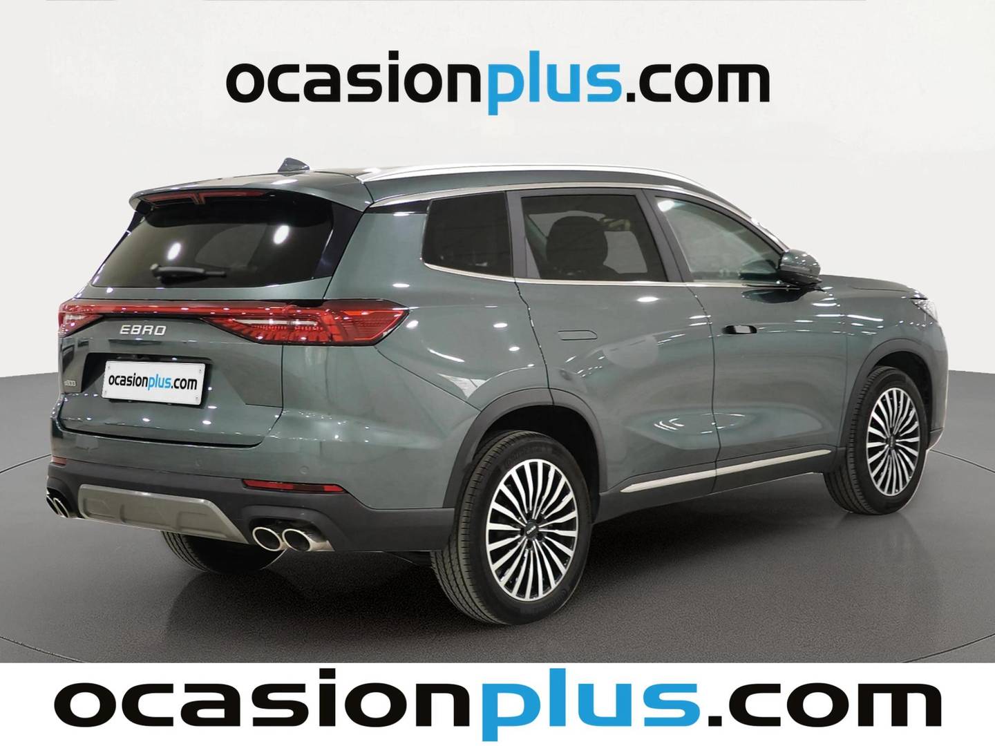 Foto trasera EBRO S800 EBRO S800 1.6 TGDI Premium DCT (147 CV) 7 Plazas derecha