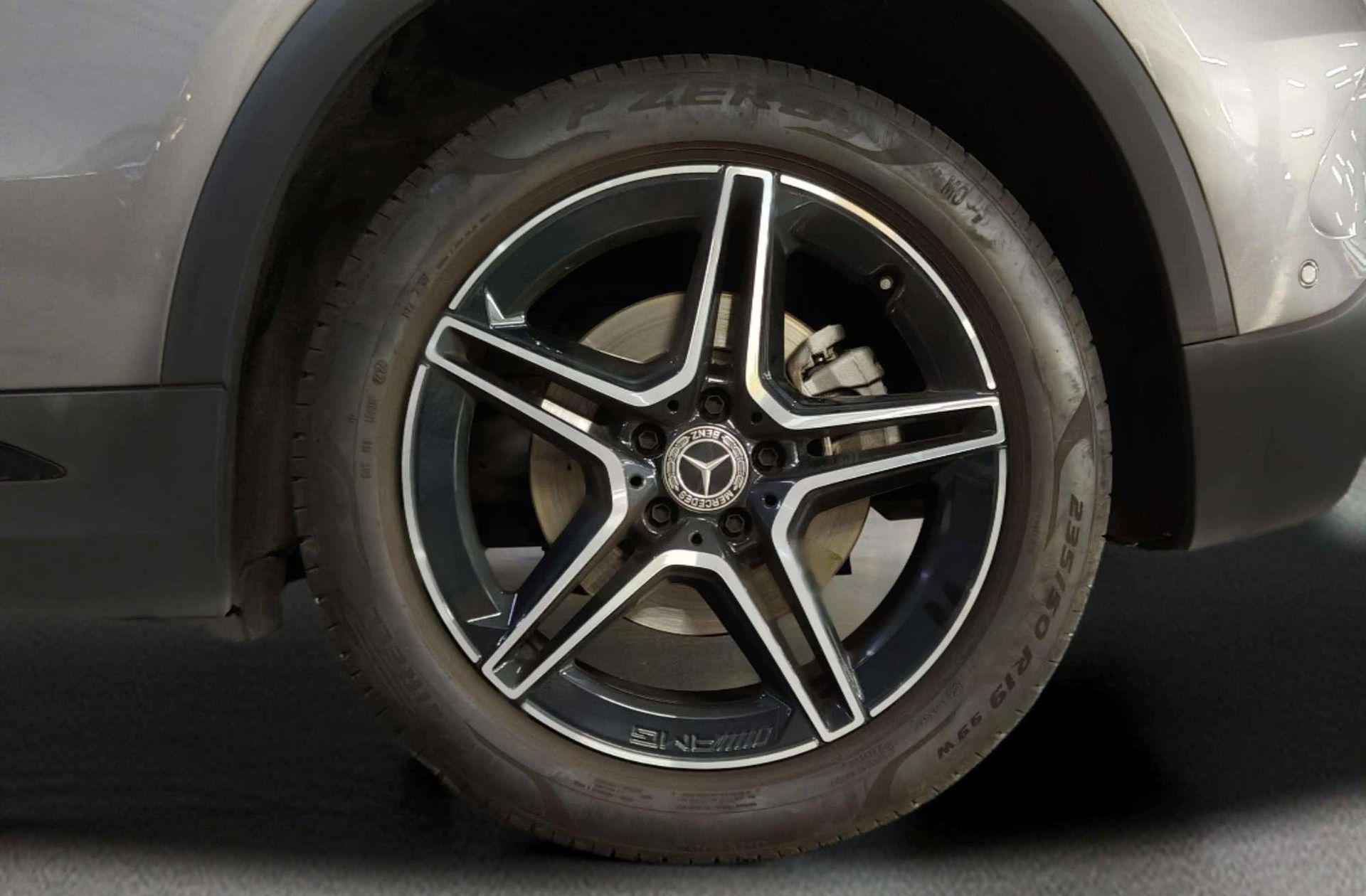 Mercedes-Benz GLA 220 d 4Matic Pack AMG - foto 40