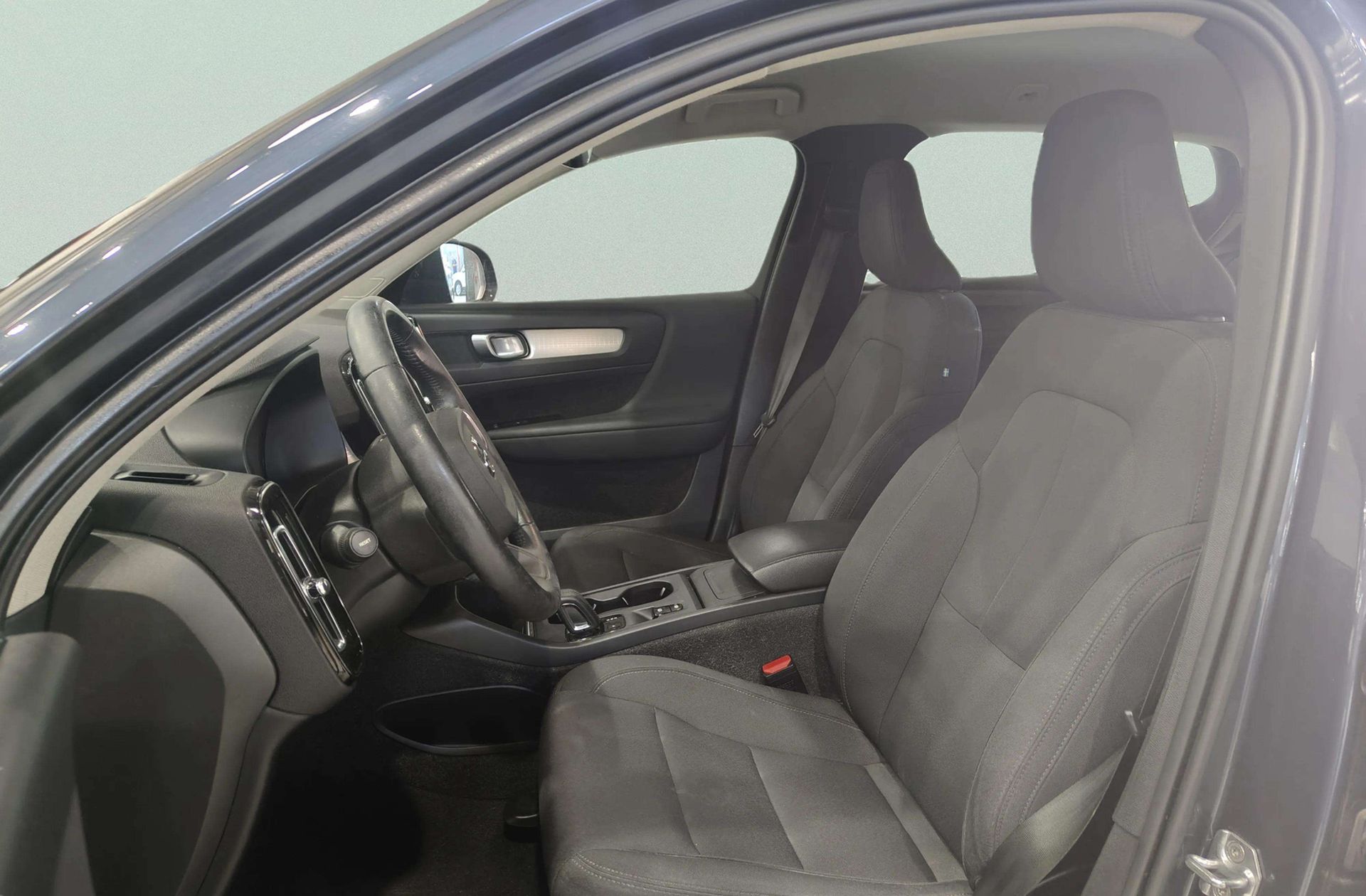 Volvo XC40 T2 Momentum Pro - foto 11