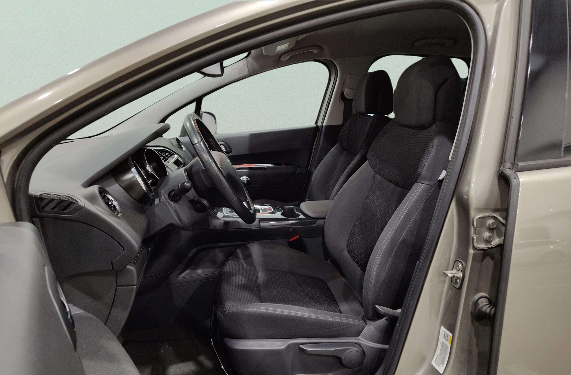 Peugeot 3008 1.6 BlueHDi FAP Style - foto 10