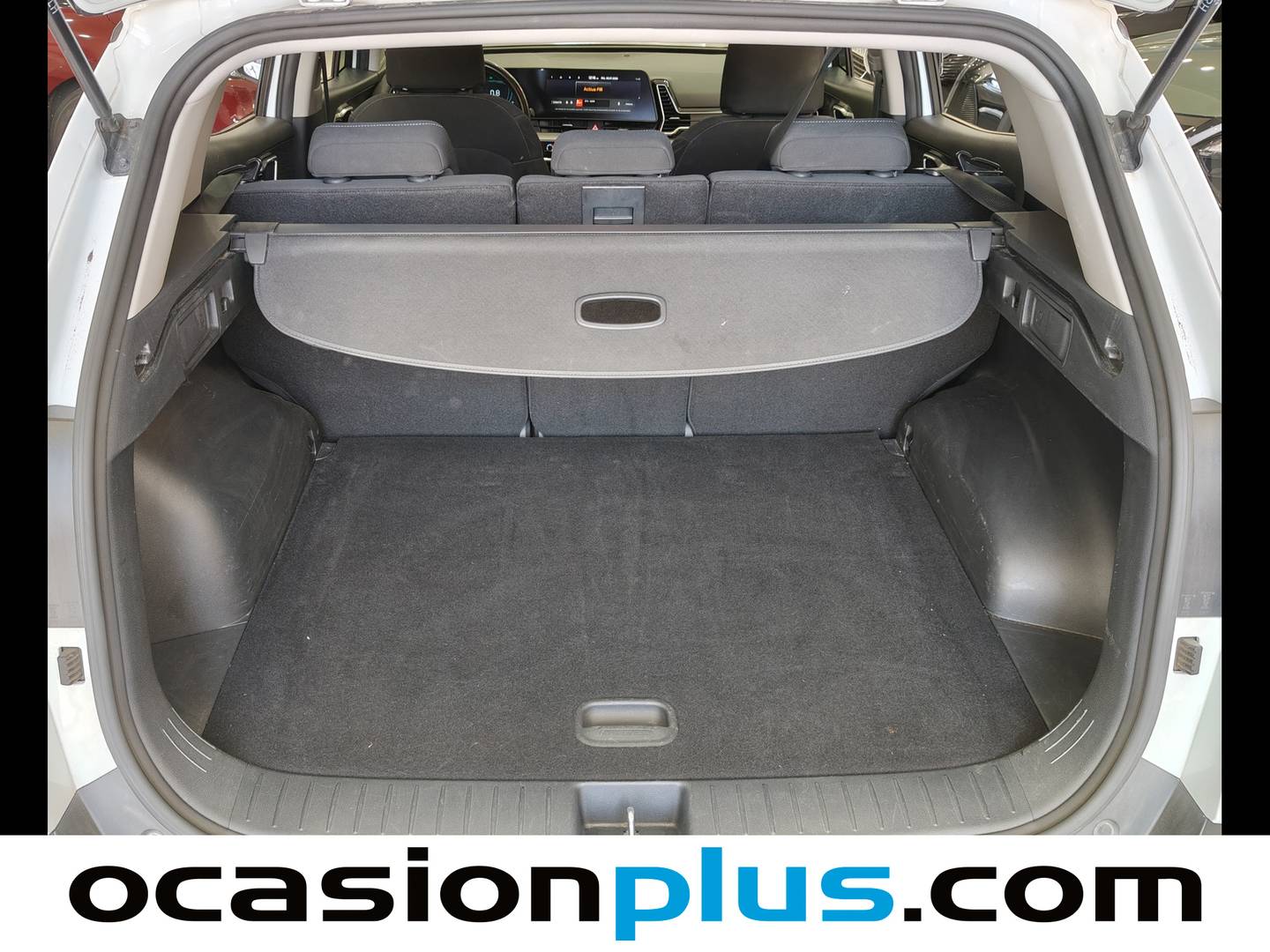 Fotos maletero KIA Sportage KIA Sportage 1.6 CRDi MHEV Business 4x2 (136 CV)