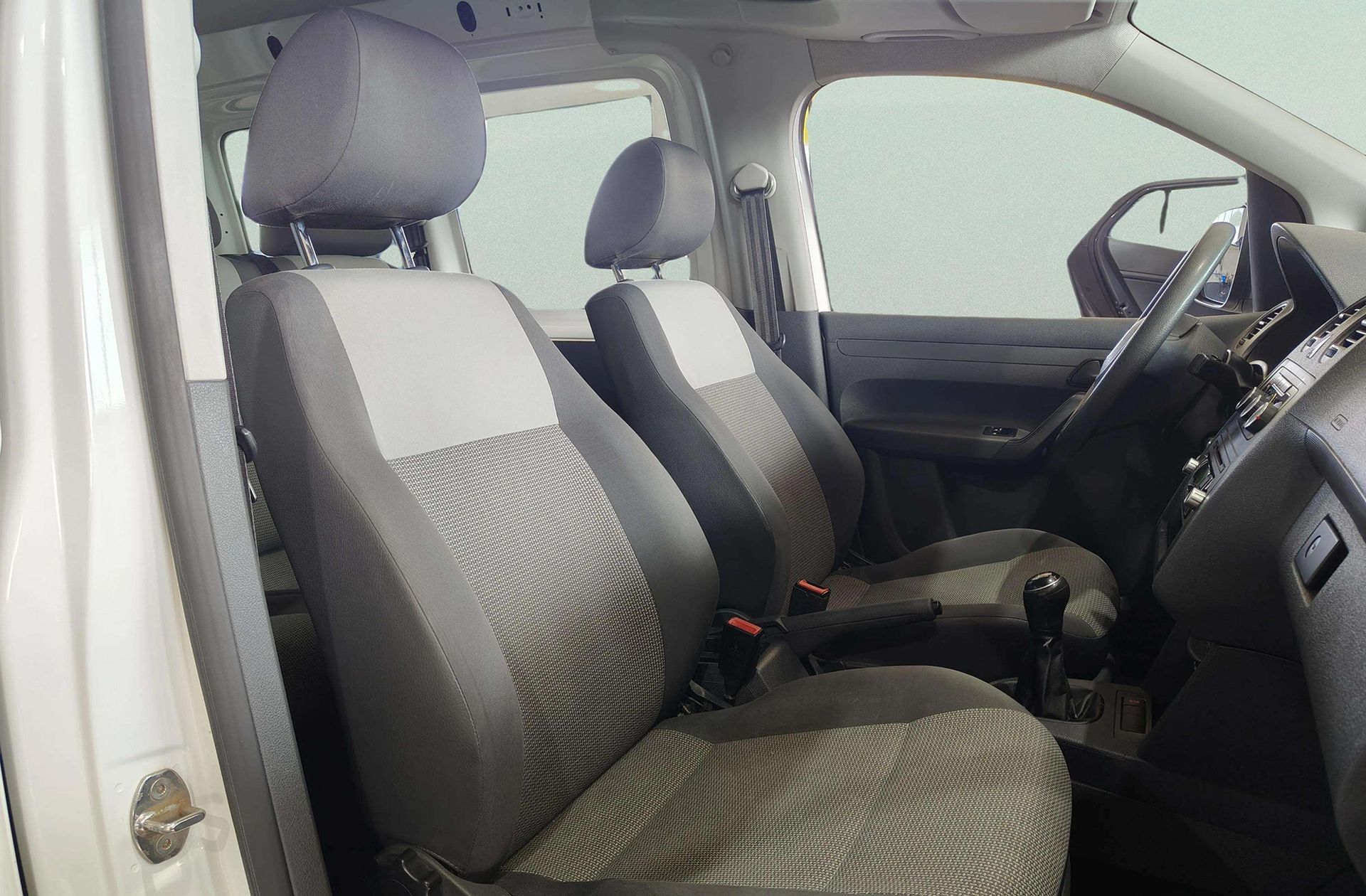 Volkswagen Caddy Kombi 1.6 TDI - foto 13