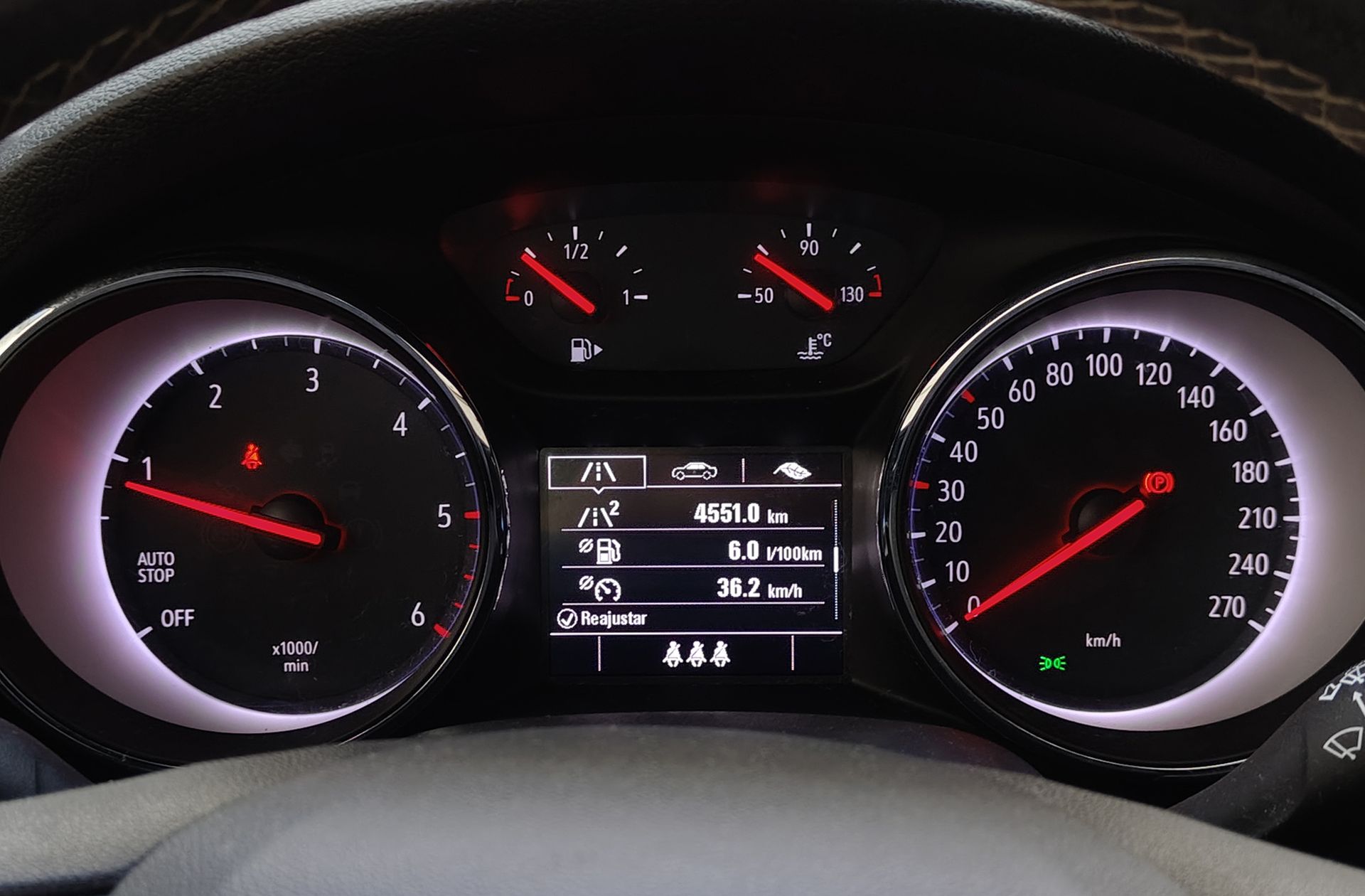 Opel Astra 1.6 CDTi Dynamic - foto 22