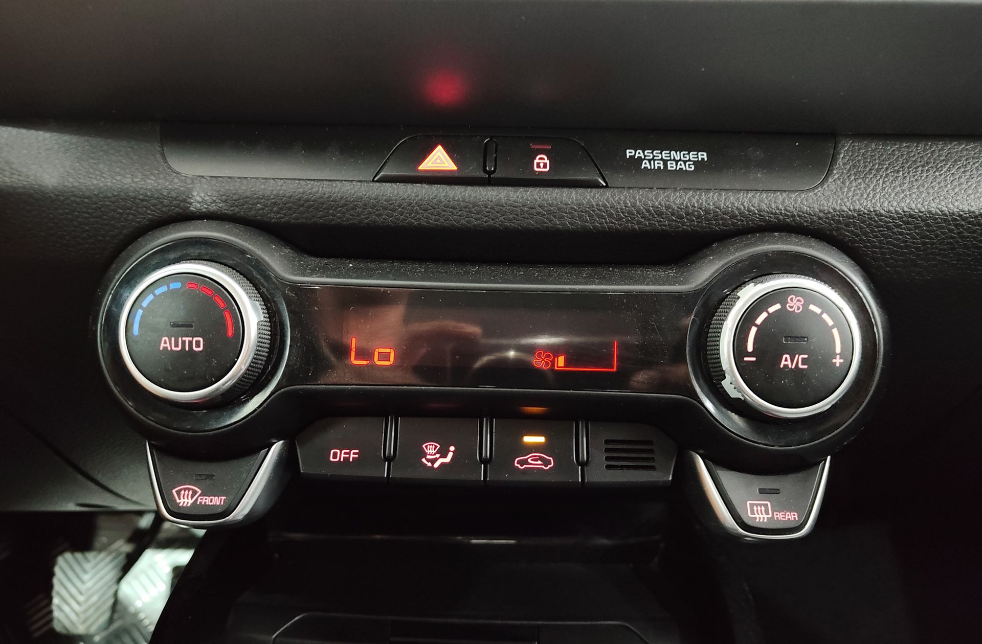 Kia Stonic 1.0 T-GDi Concept - foto 27
