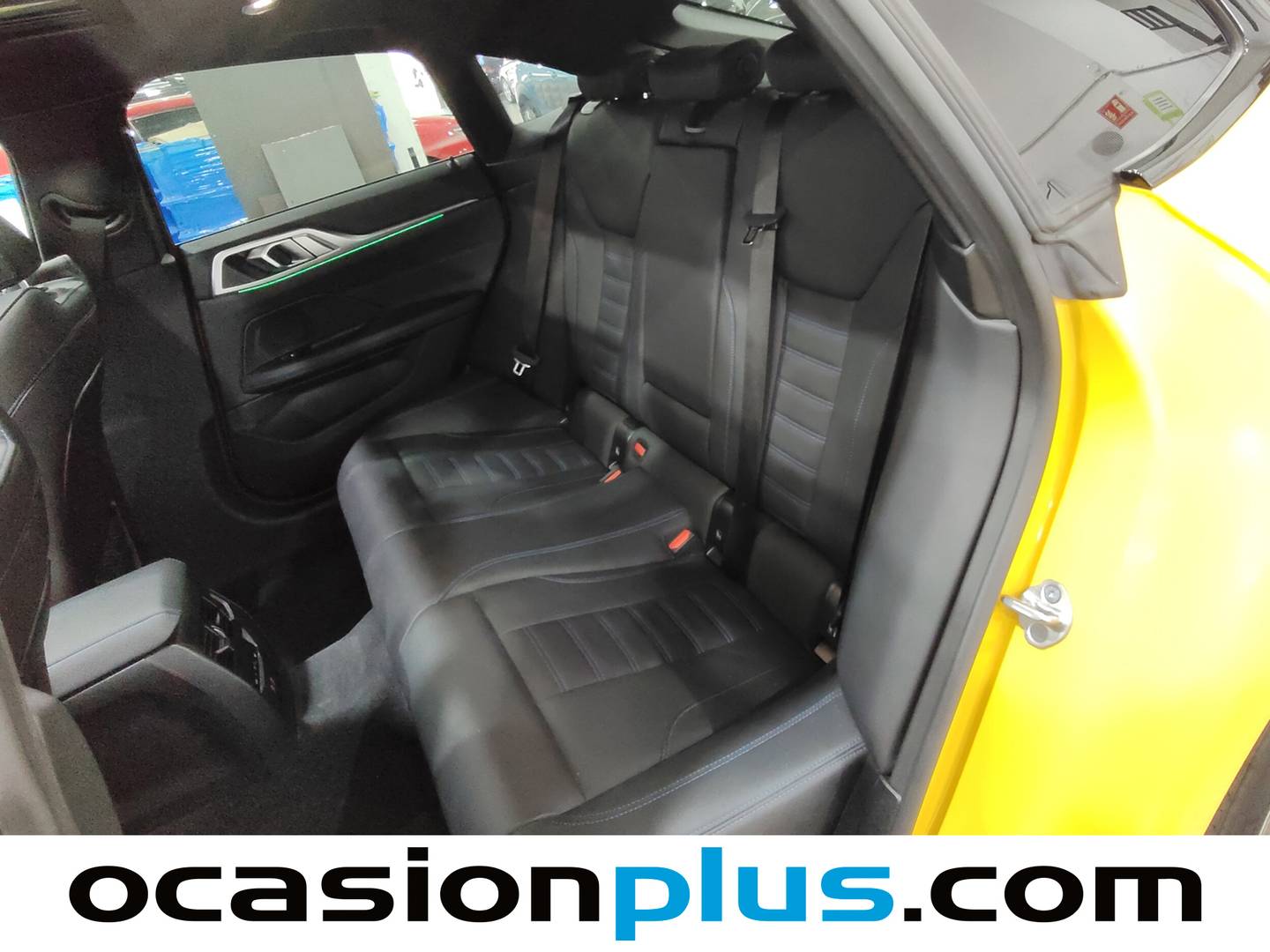 Foto asientos traseros BMW i4 BMW i4 M50 (544 CV)