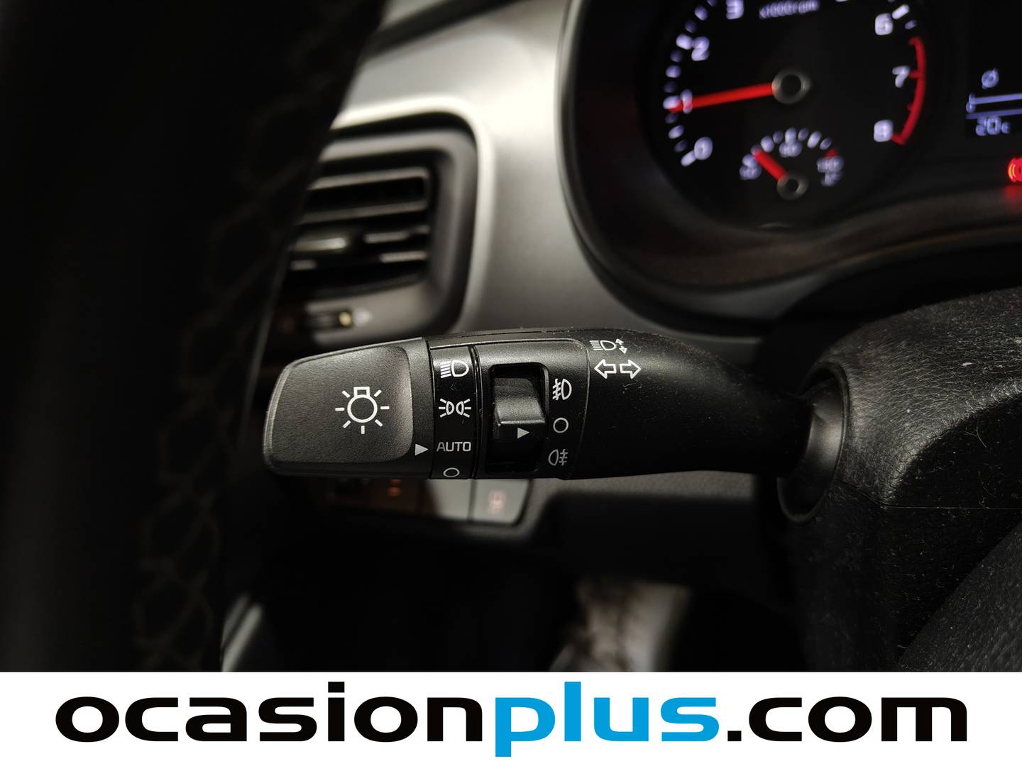 Foto KIA Stonic Kia Stonic 1.0 T-GDi Concept (100 CV)