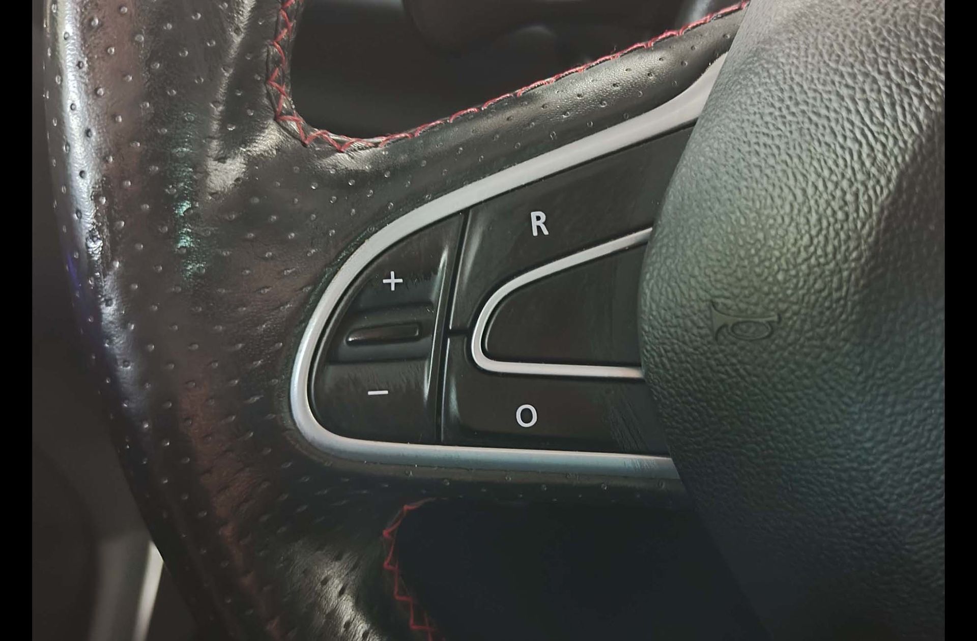 Renault Mégane RS Energy TCe EDC - foto 25