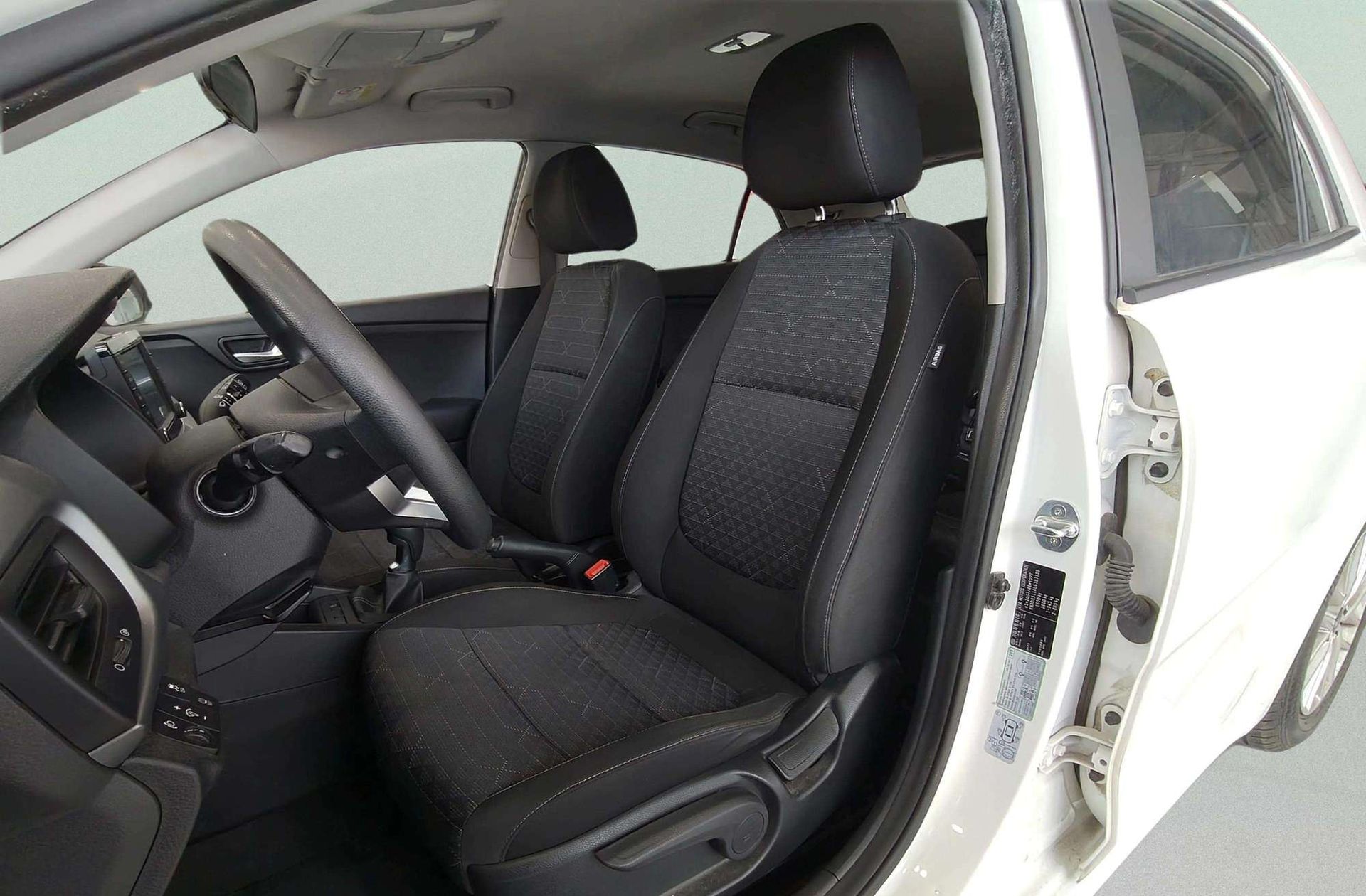 Kia Rio 1.0 T-GDi Concept - foto 9