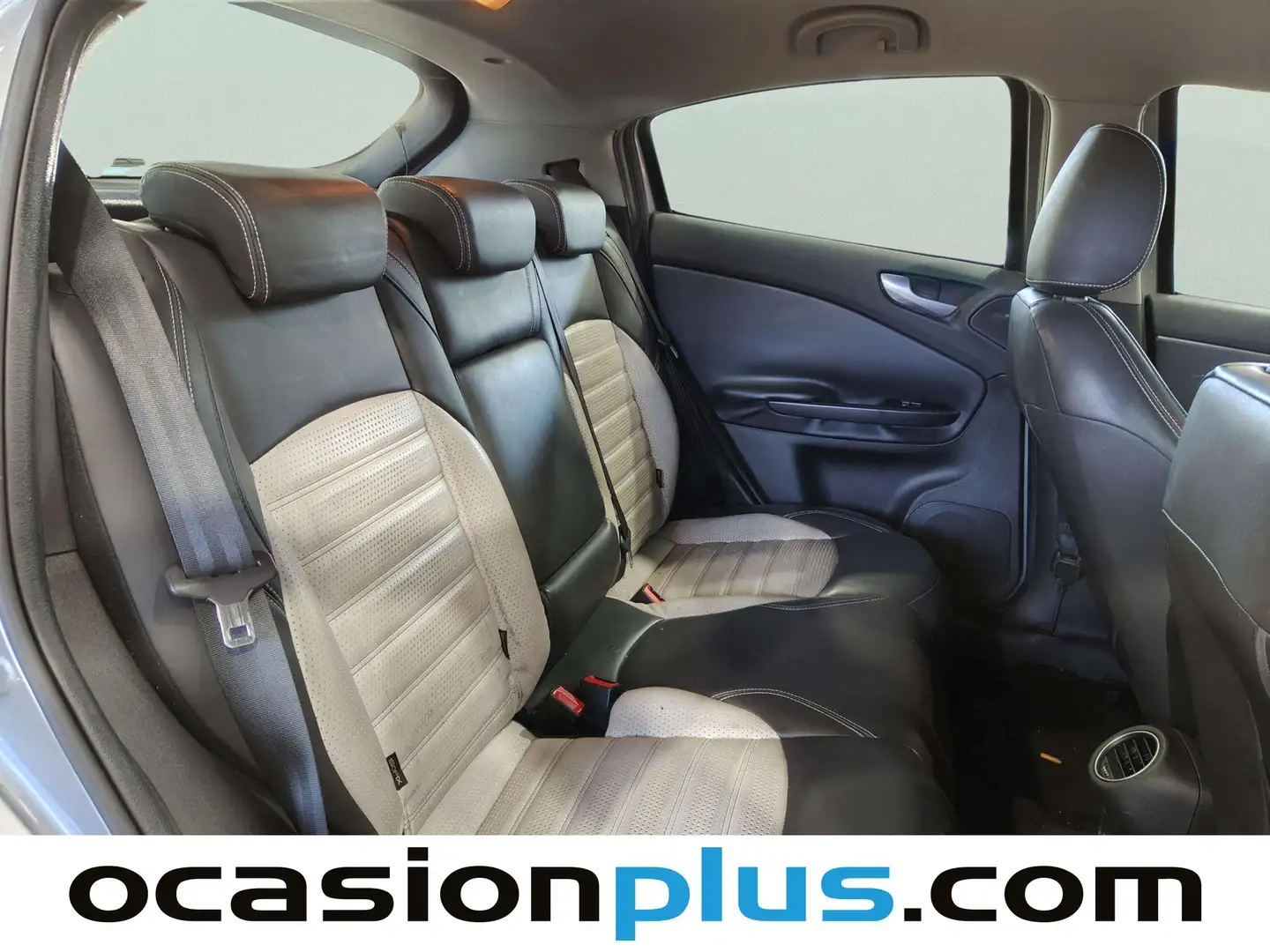 Foto Alfa Romeo Giulietta Alfa Romeo Giulietta 1.6 JTDm Collezione (120 CV)