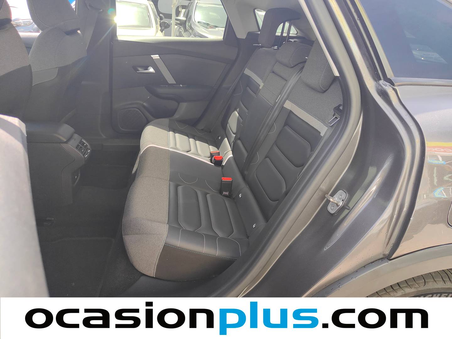 Foto asientos traseros Citroën C4 Citroën C4 BlueHDi 130 S&S Shine EAT8 (130 CV)