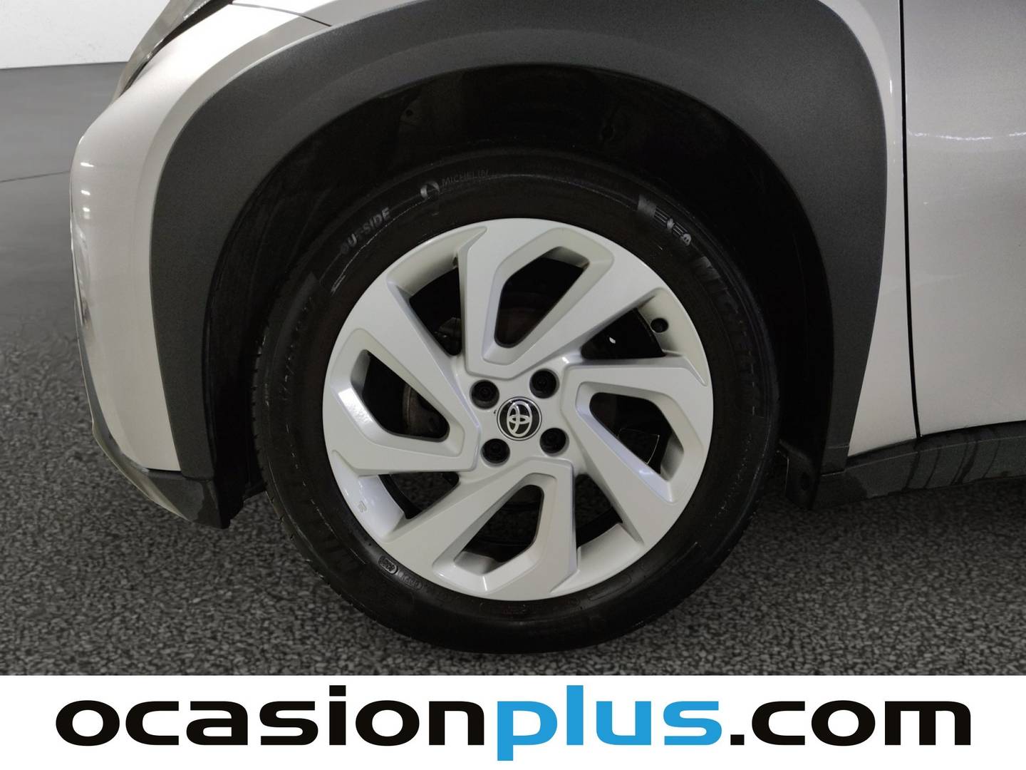 Foto Toyota Aygo X Cross Toyota Aygo X Cross 1.0 VVT-I Play (72 CV)