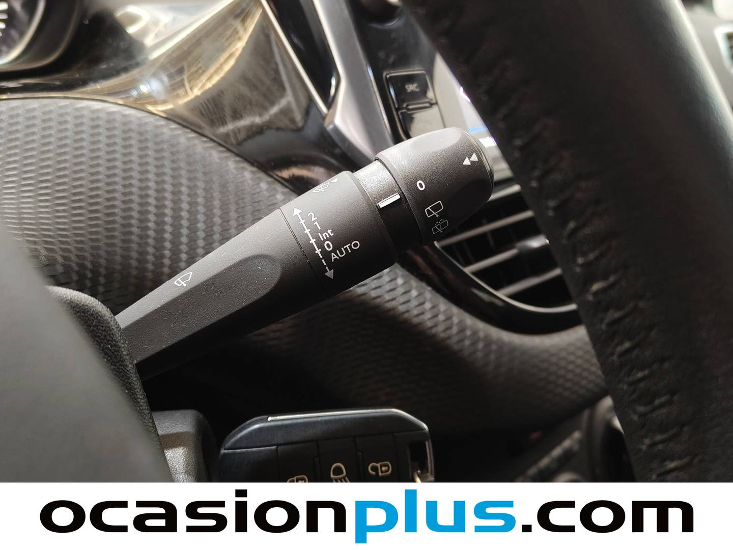 Paquetes del Peugeot 208 Peugeot 208 PureTech Signature (82 CV)