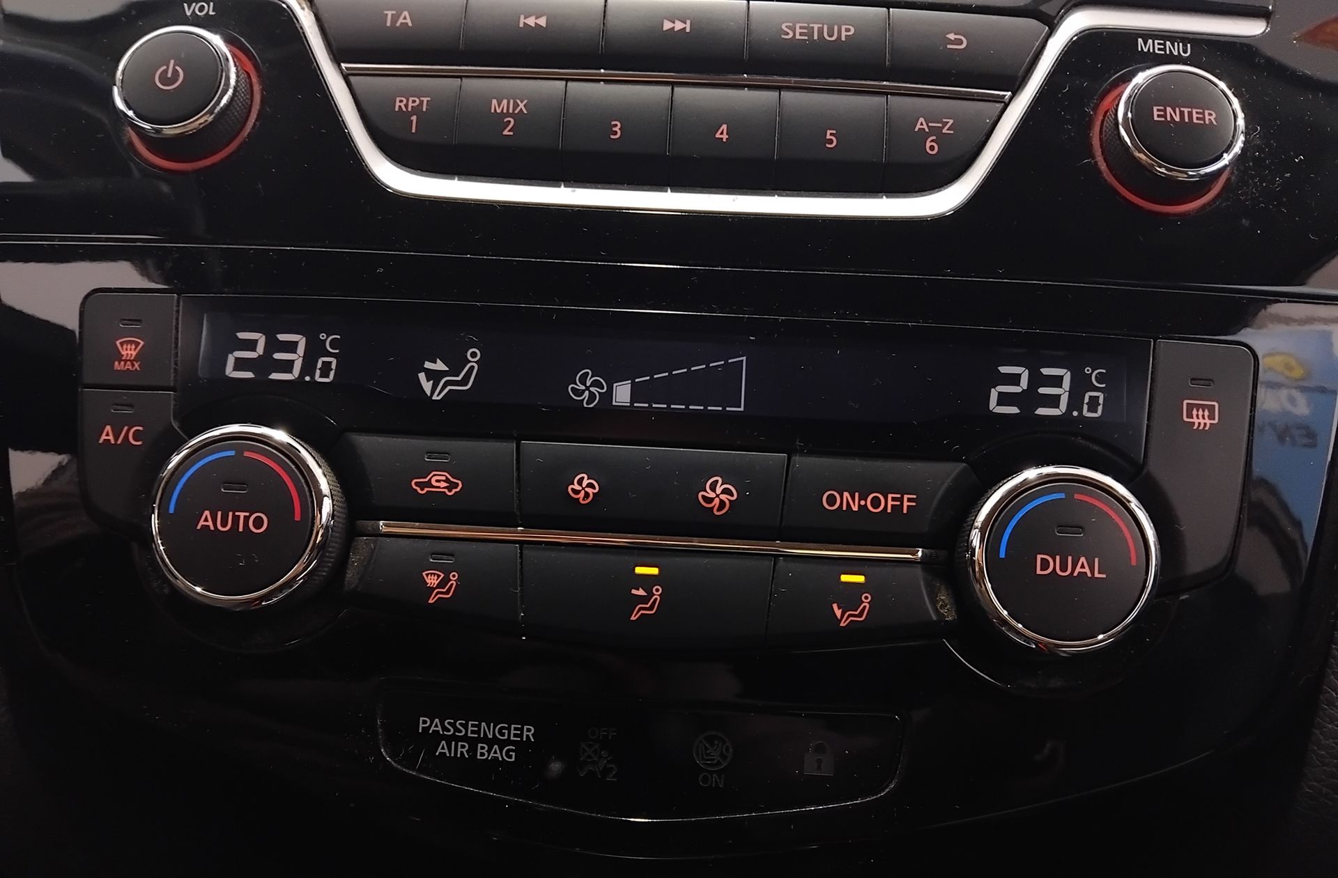 Nissan Qashqai DIG-T 115 Acenta 4x2 XTronic - foto 24